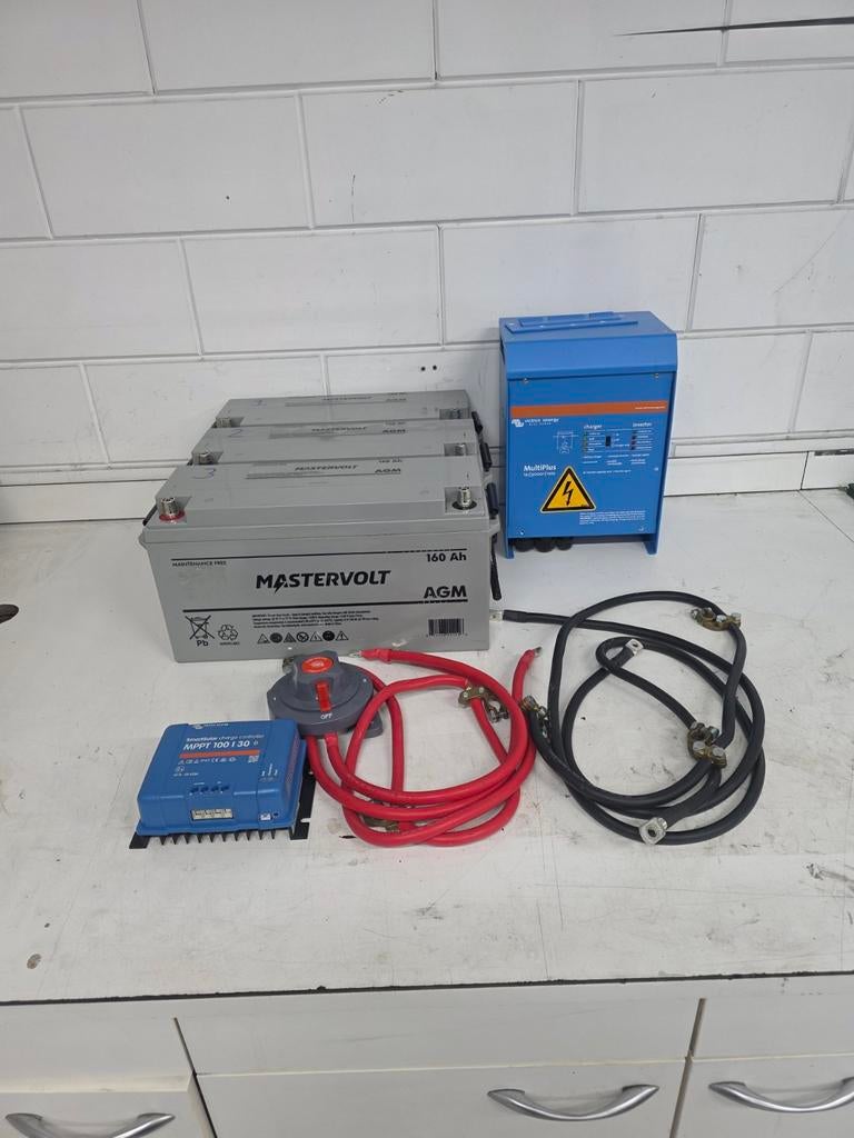 Victron multiplus 12v 3000watt set met 3x mastervolt 160amp, Watersport en Boten, Accessoires en Onderhoud, Ophalen, Zo goed als nieuw