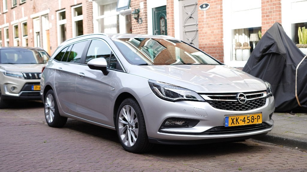 Opel Astra 1.4 Turbo 150pk 2019 Grijs, Voorwielaandrijving, Stof, 4 cilinders, Lichtsensor