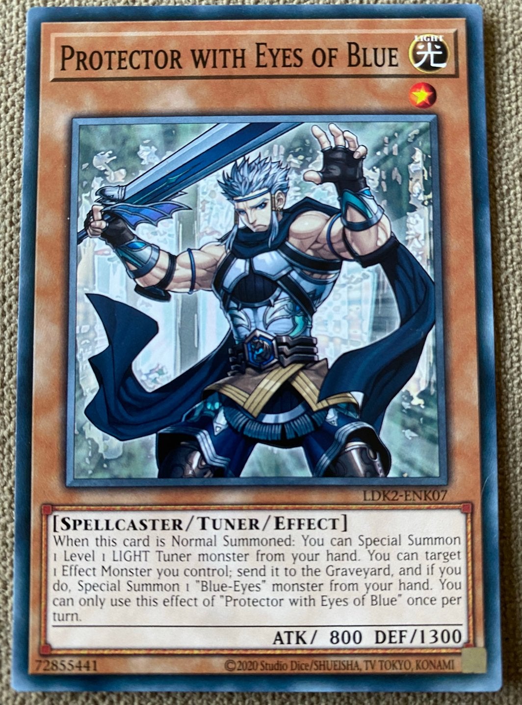 Yu-Gi-Oh! Protector with Eyes of Blue Legendary Print !, Ophalen of Verzenden, Zo goed als nieuw, Losse kaart