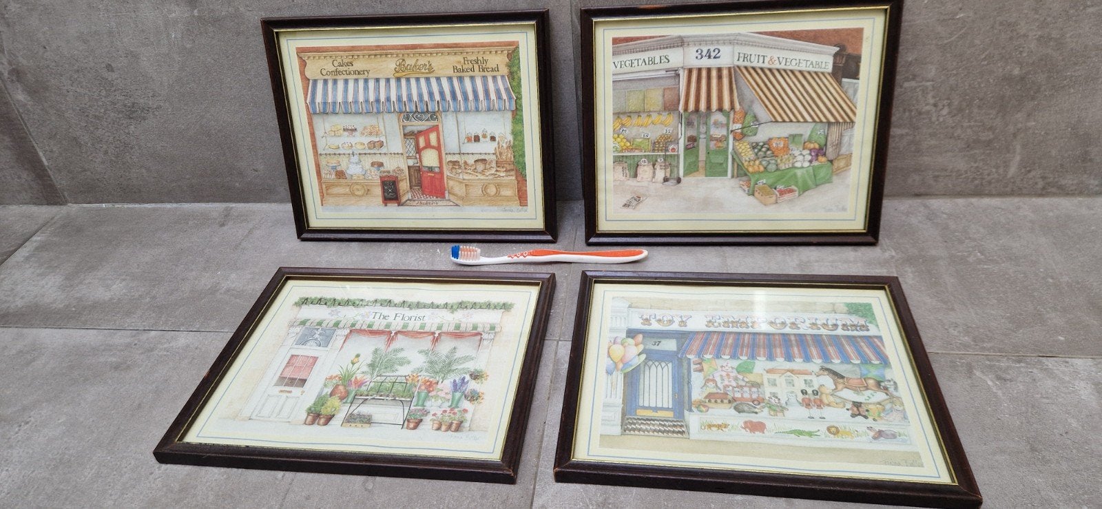 Set van 4 ingelijste winkelpanden prints, Ophalen of Verzenden, Print, Print/reproductie, Ingelijst
