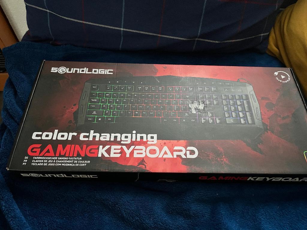 Soundlogic keyboard die het nog heel goed doet, Muziek en Instrumenten, Keyboards, Ophalen, Nieuw, Overige aantallen, Overige merken