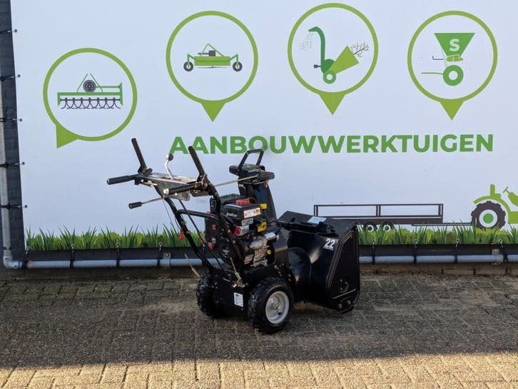 Ariens compact ST 24 sneeuwfrees, Doe-het-zelf en Verbouw, Gereedschap | Freesmachines, Niet ingevuld, Benzine, Gebruikt, Overige soorten