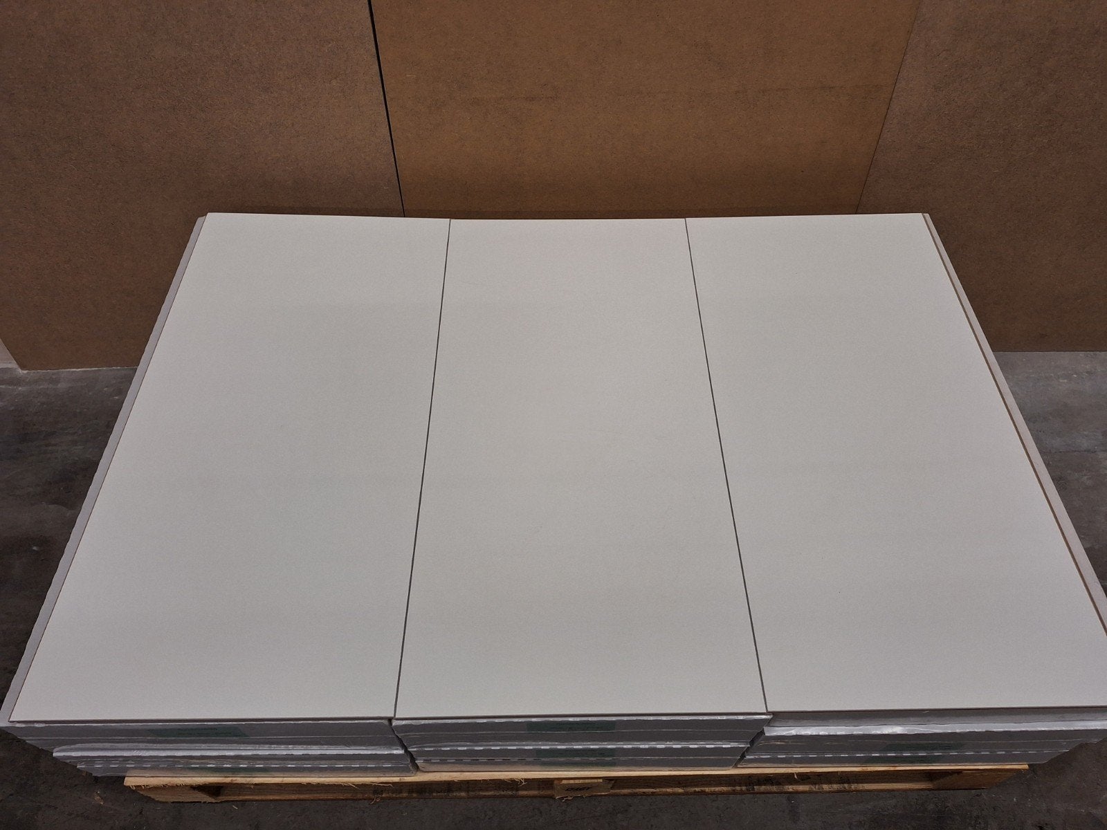 Hoogglans Wit Laminaat 8mm - 13 Pakken (33,67m²), Ophalen, Nieuw, 25 tot 50 m², Laminaat