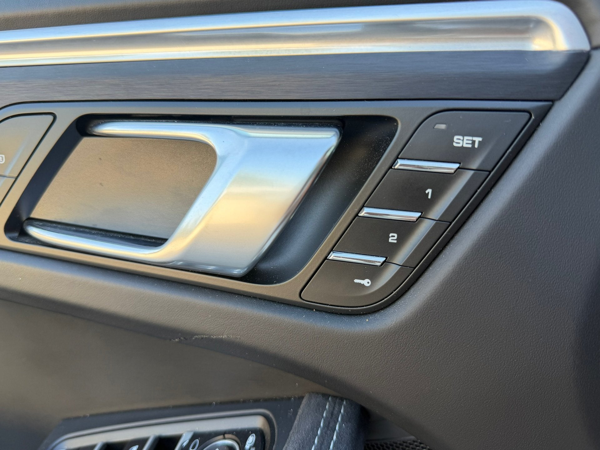 Foto 18 van Porsche Macan 3.0 GTS Pano Lucht Bose 21 inch