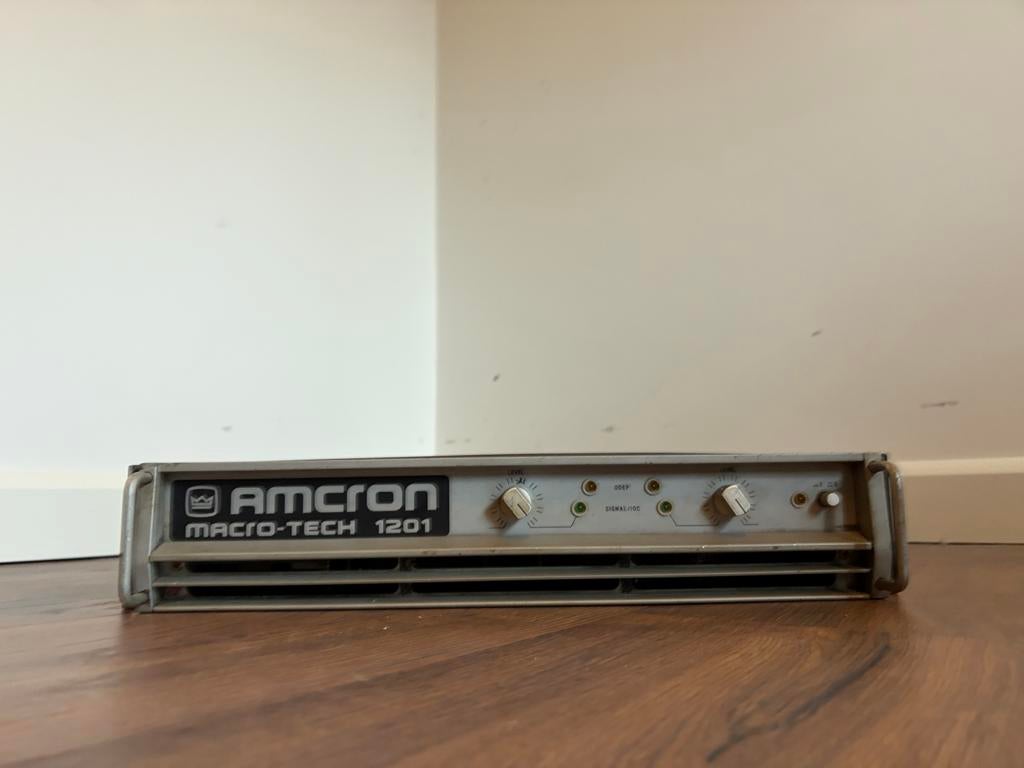Amcron (Crown) Macro-Tech 1201 Versterker - Gereviseerd, Overige merken, Refurbished, Ophalen of Verzenden, 120 watt of meer