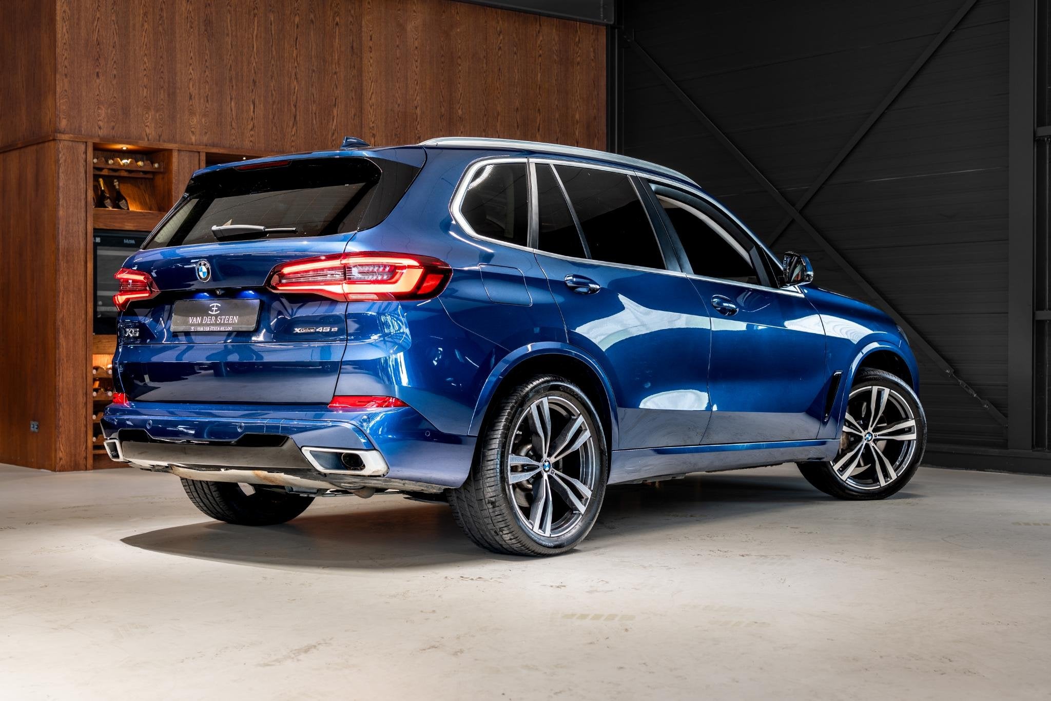 BMW X5 xDrive45e High Executive Pano | Memory | Luchtvering, Auto's, Gebruikt, 394 pk, Blauw, Vierwielaandrijving