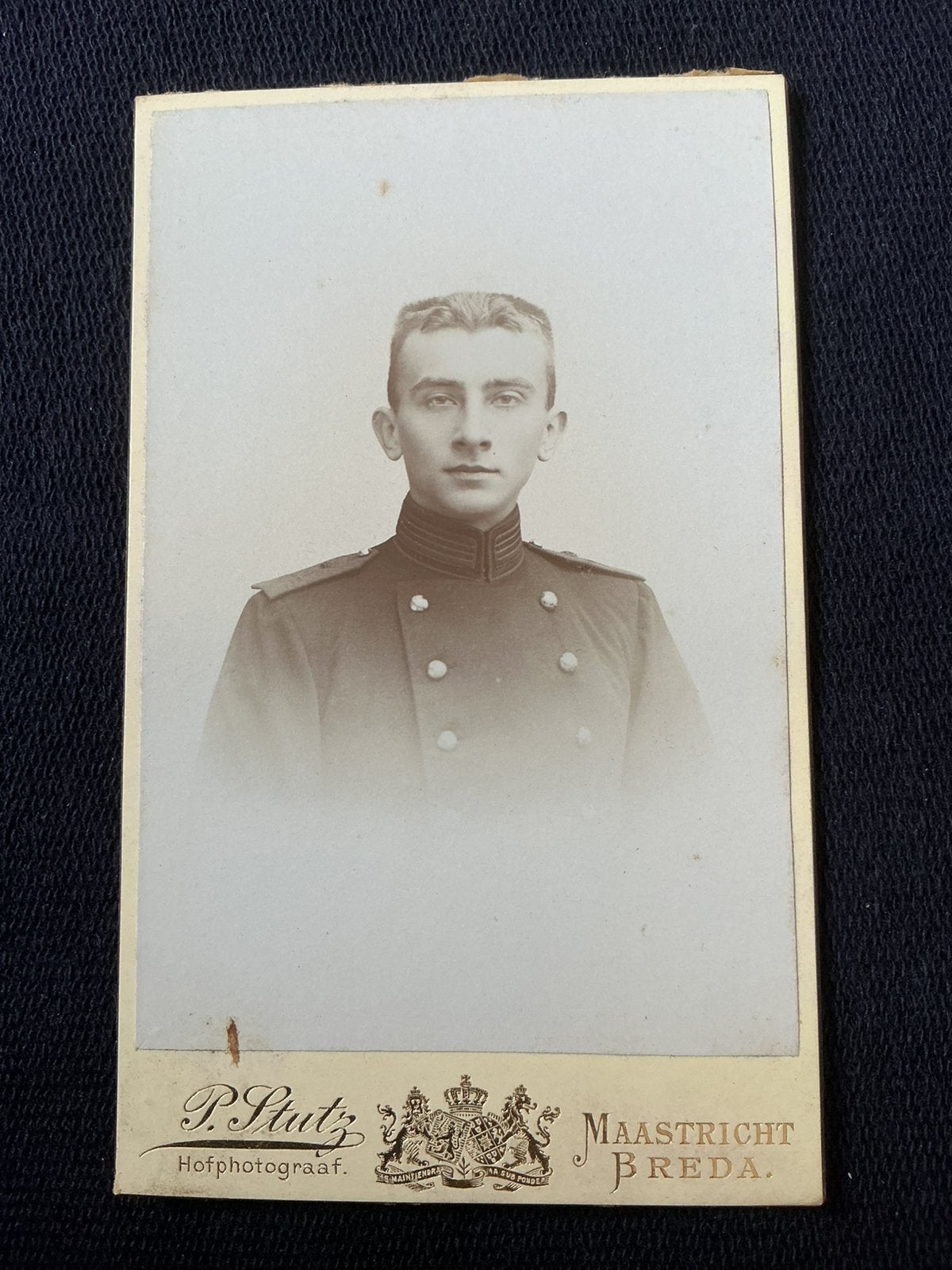 CDV, Militair, P. STUTZ, MAASTRICHT - BREDA, Carte de Visite, Ophalen of Verzenden, Voor 1940, Gebruikt, Foto