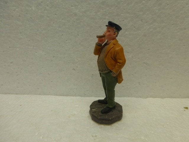 lemax smoking man kerstdorp poppetje figurine beeldje kerst, Ophalen of Verzenden, Zo goed als nieuw