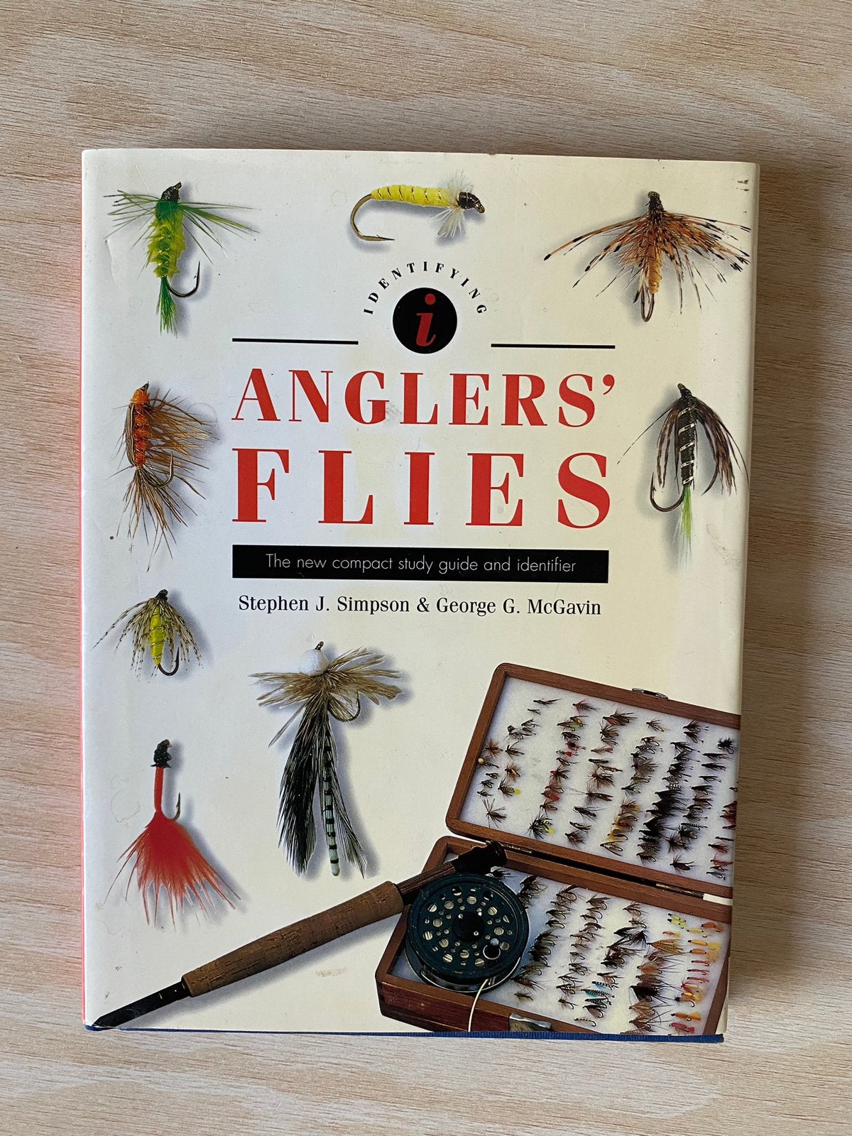 Angler’s Flies van Stephen J. Simpson & George G. McGavin, Watersport en Boten, Ophalen of Verzenden, Zo goed als nieuw, Overige typen