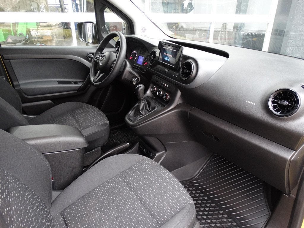 Mercedes-Benz Citan 110 CDI L1 Pro | MBUX Apple Carplay | LE, Voorwielaandrijving, Stof, 4 cilinders, Bedrijf