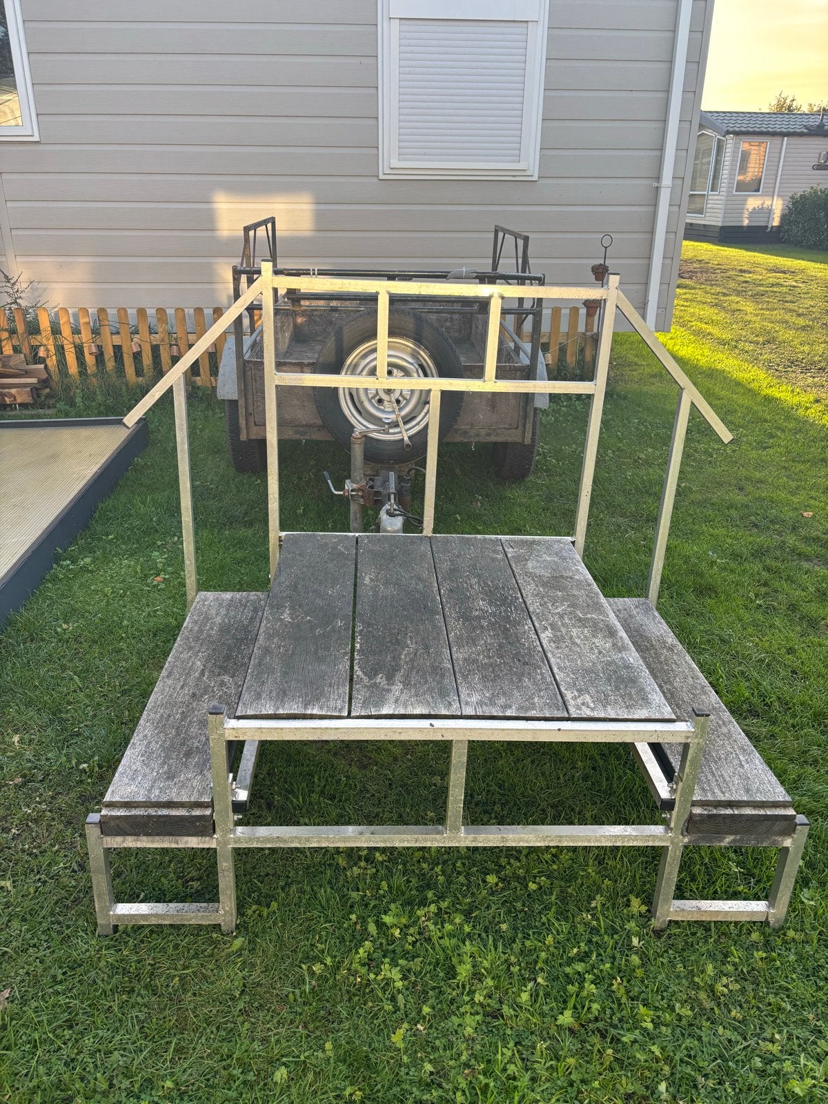 Stevige trap voor stacaravan of stacaravan, Ophalen, Gebruikt, Trap, Minder dan 2 meter