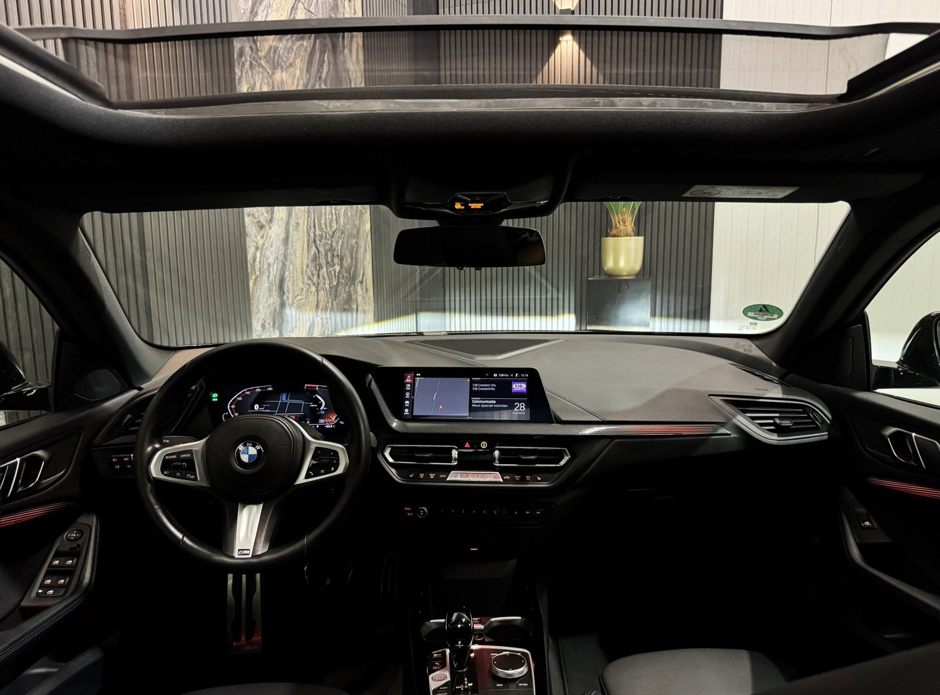 BMW 2-serie Gran Coupé 218i High Ex M-Sport|PANO|SFEER|VIRT, Auto's, BMW, Dealer onderhouden, 136 pk, Gebruikt, 1350 kg