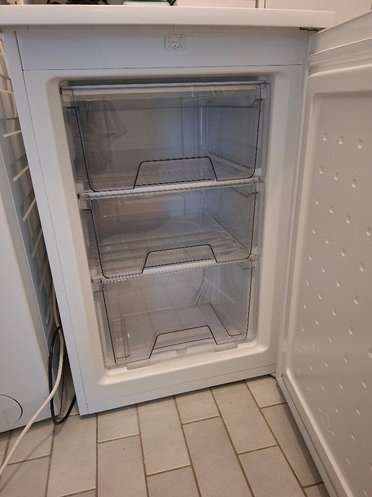 Vriezer met 3 lades, Witgoed en Apparatuur, Vriezers en Diepvrieskisten, Minder dan 85 cm, Minder dan 60 cm, Zo goed als nieuw
