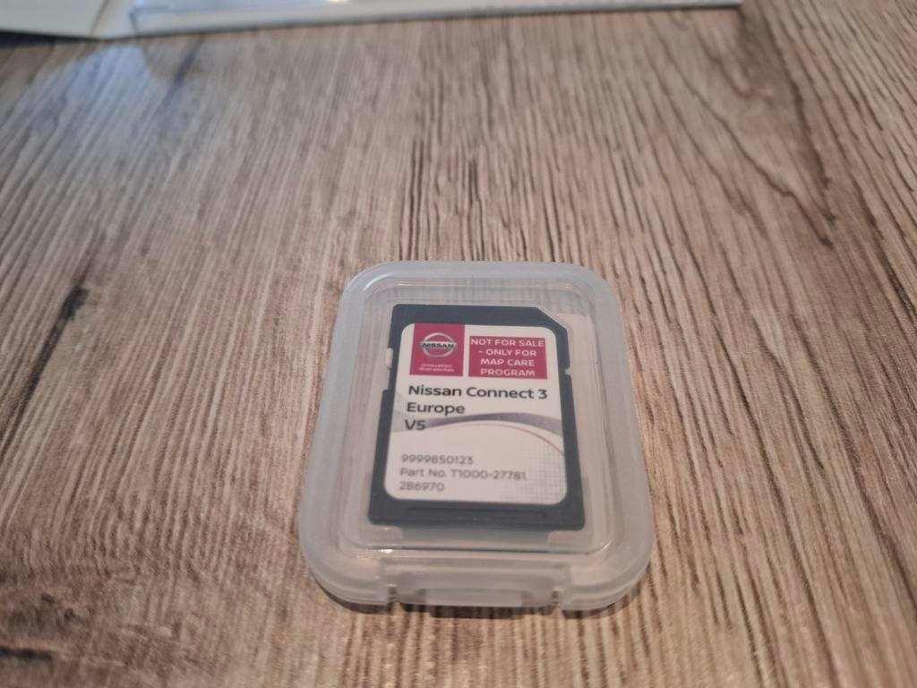 Navicard Nissan Qashqai Europa Connect 3 V5, Ophalen of Verzenden