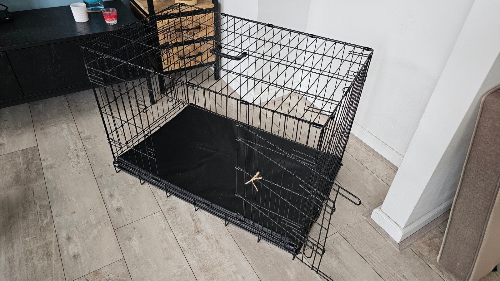 Hondenbench met Orthopedisch bed, Dieren en Toebehoren, Hondenhokken, Ophalen, Hondenkennel, 65 tot 100 cm, Zo goed als nieuw