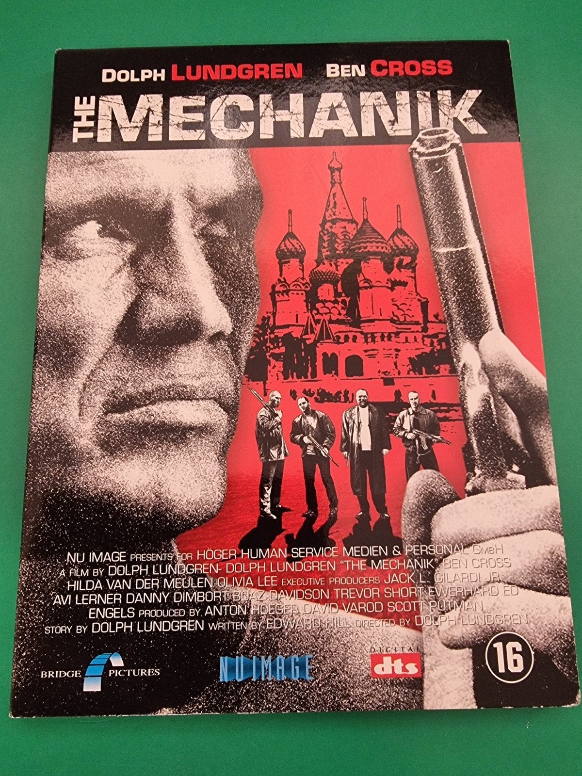 The Mechanik (Dolph Lundgren) - Zo goed als nieuw, Engels, Vanaf 16 jaar, Nederlands, Actiethriller