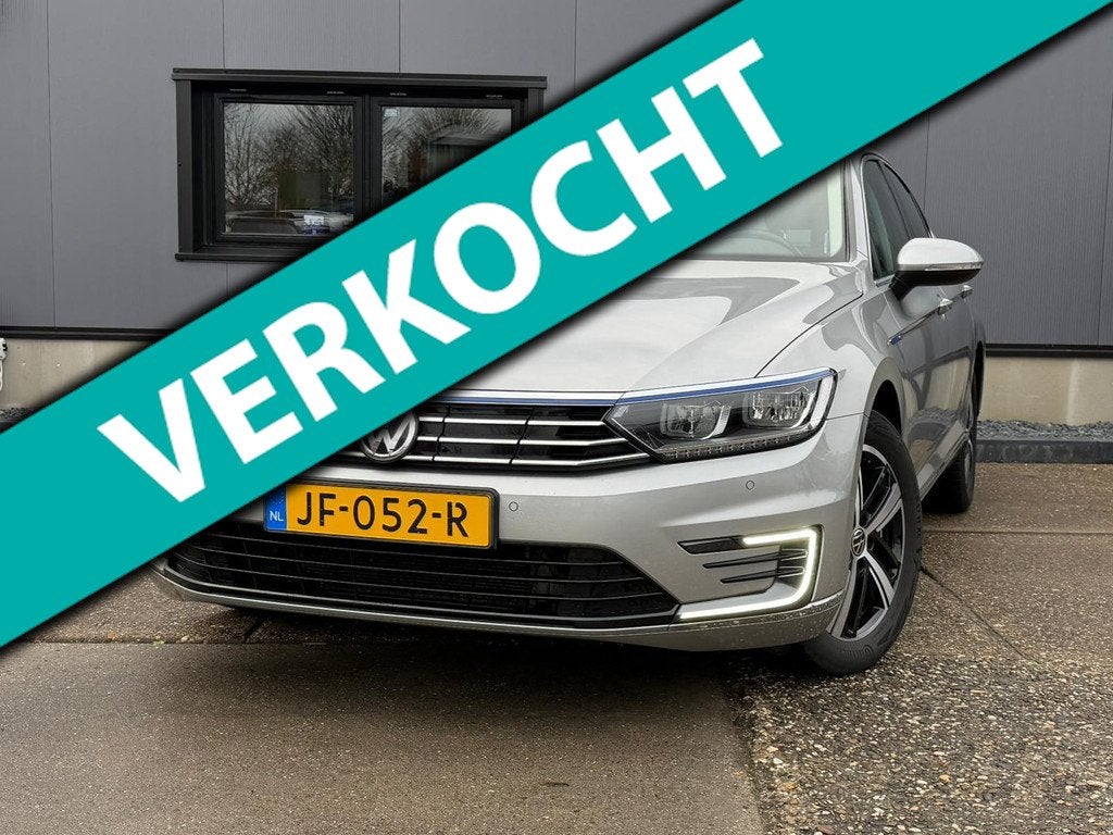 Volkswagen Passat 1.4 TSI GTE / TREKHAAK / Camera nette auto, Auto's, Volkswagen, Bedrijf, Te koop, Passat, ABS, Achteruitrijcamera