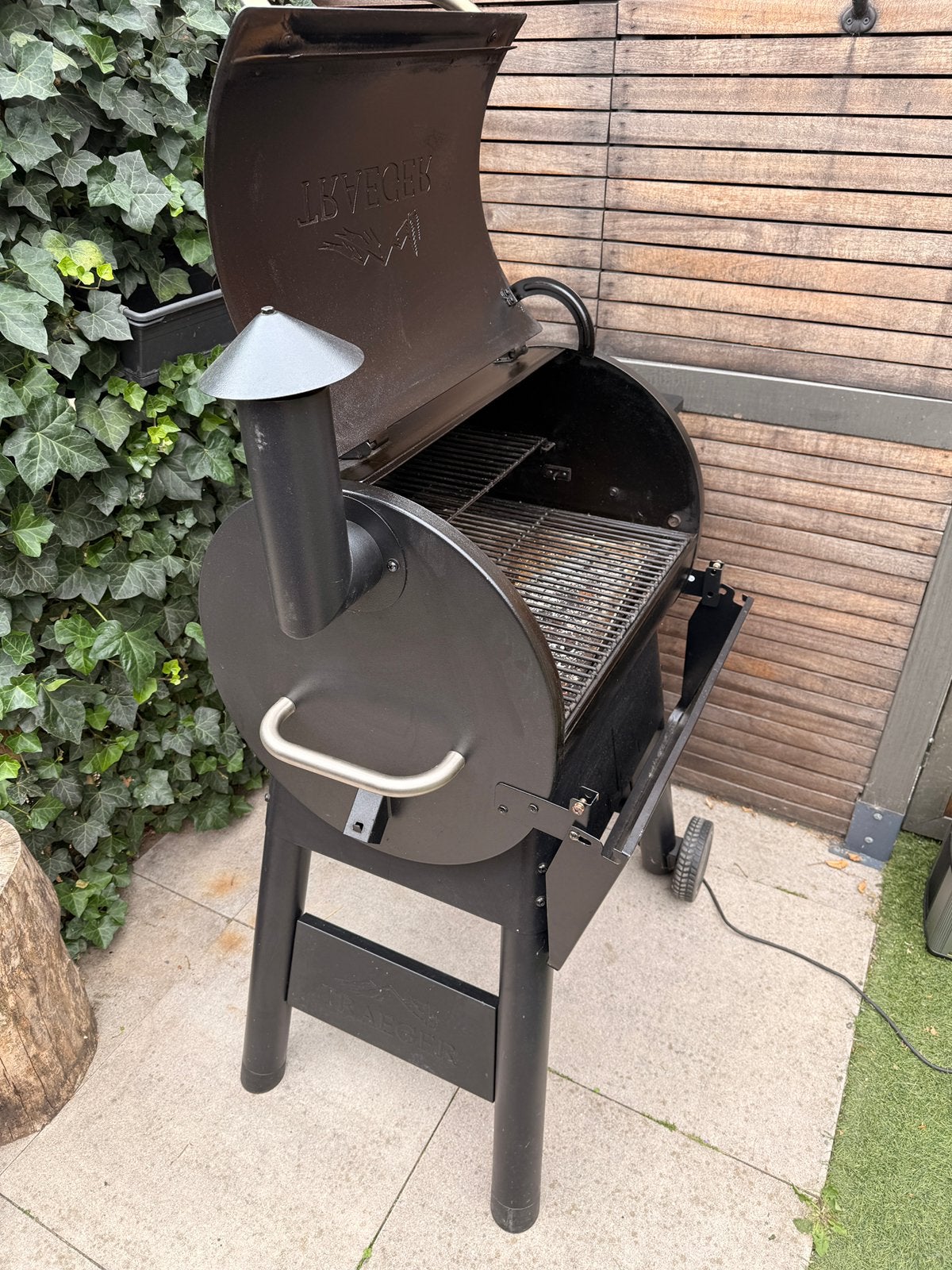 Mooie Traeger Pro575 pellet BBQ, in zo goed als nieuwe staat, Ophalen, Zo goed als nieuw