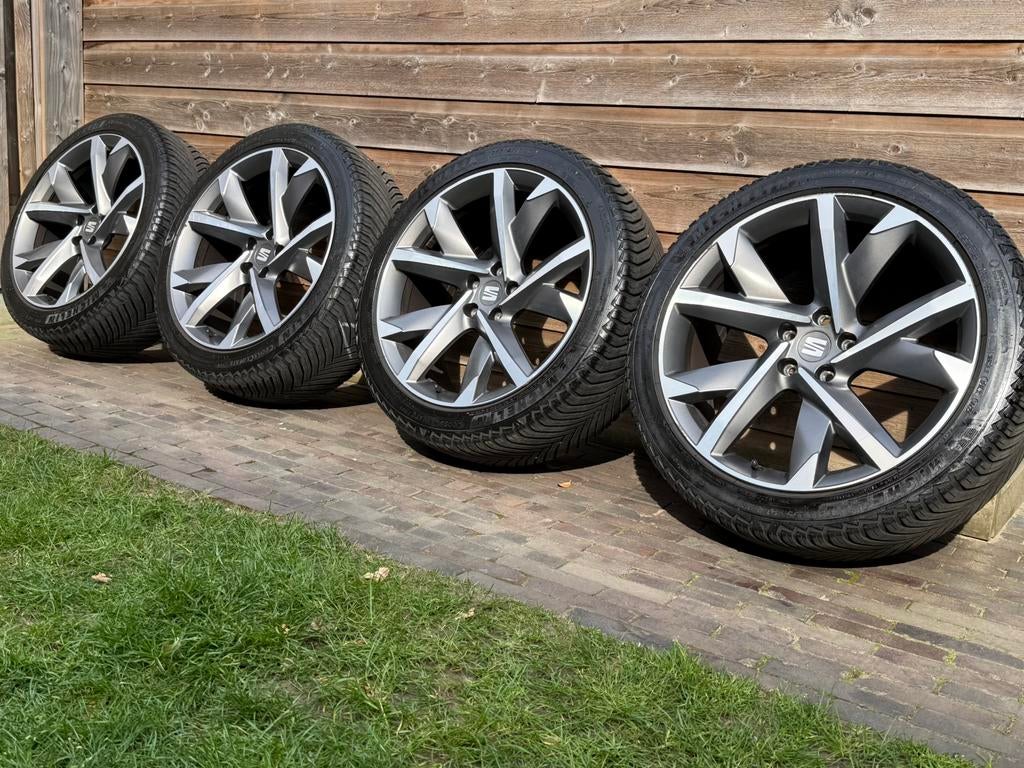 Orig Seat Tarraco FR Line 20 inch velgen + All Season banden, Gebruikt, 255 mm, Banden en Velgen, Ophalen of Verzenden