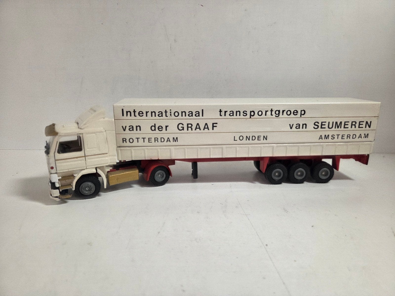 Tekno Scania 142 van der Graaf Rotterdam code 3, Hobby en Vrije tijd, Modelauto's | 1:50, ., Zo goed als nieuw, ., Ophalen of Verzenden