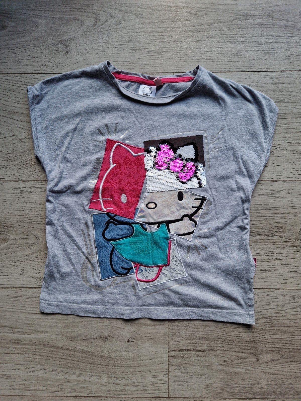 Shirtje van Hello Kitty maat 122/128, Kinderen en Baby's, Kinderkleding | Maat 122, Ophalen of Verzenden, Zo goed als nieuw, Meisje