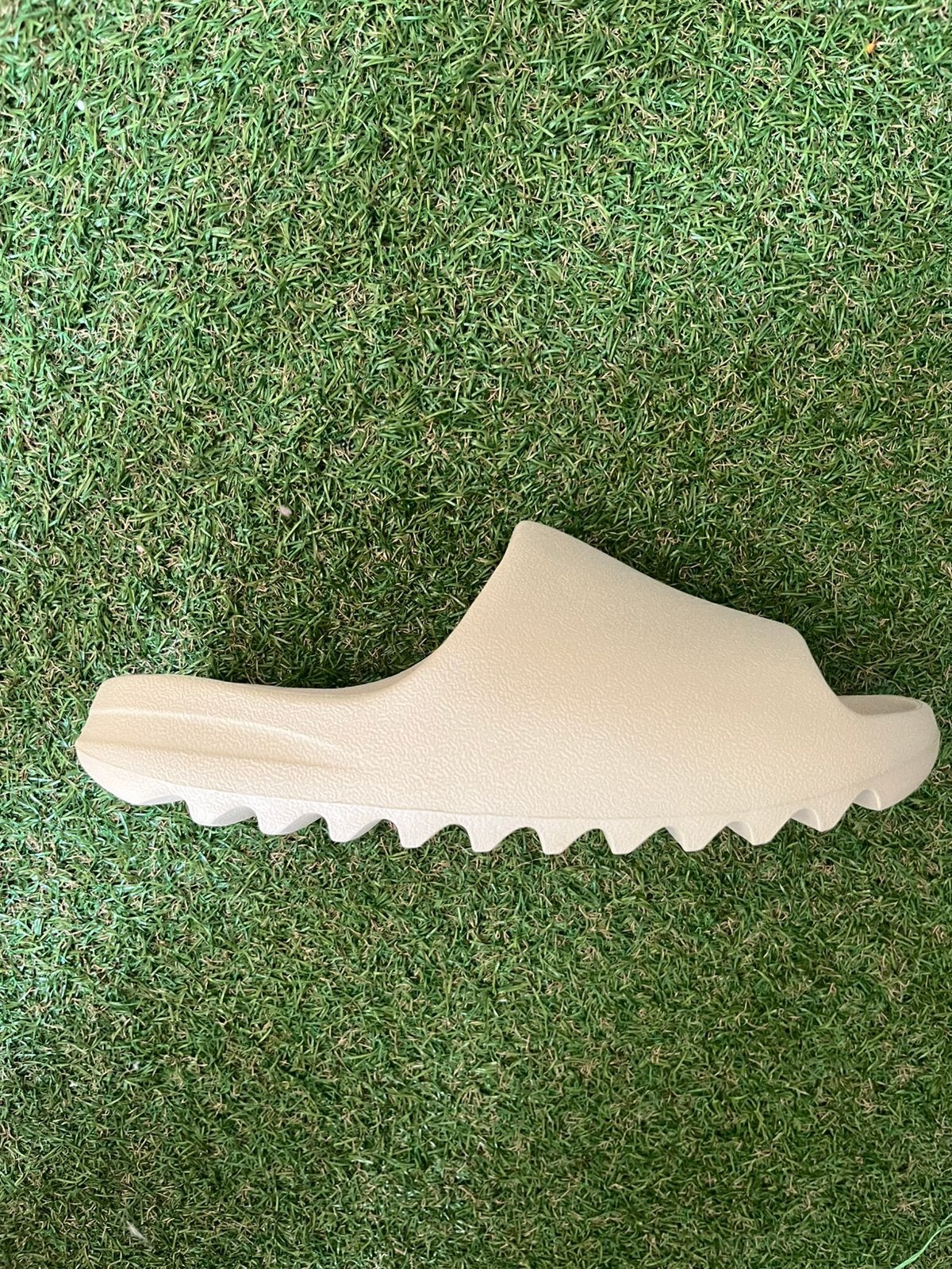 Yeezy slides: zwart,beige, Ophalen, Nieuw