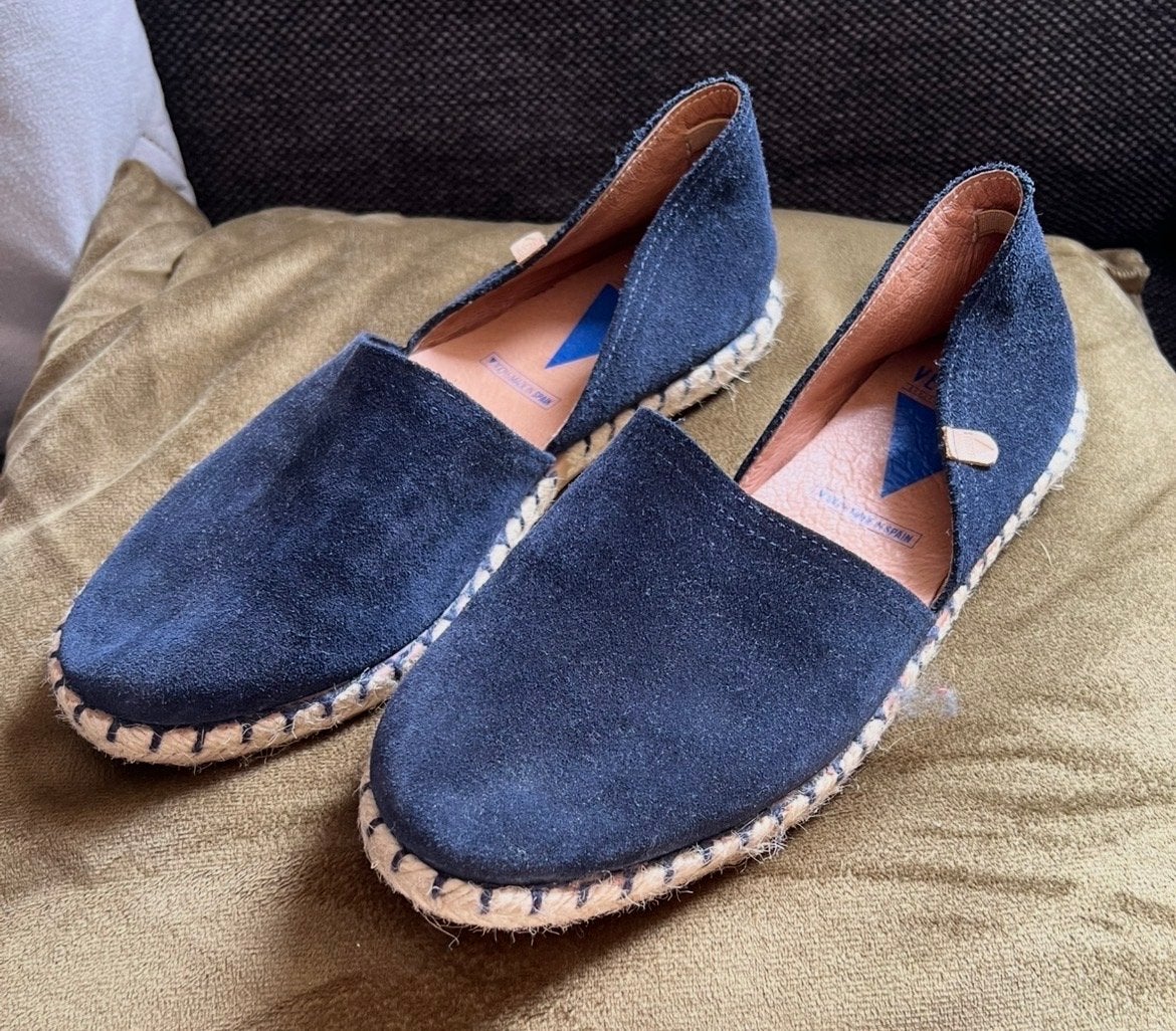 Toms espadrilles maat 39 - Donkerblauw suède, Blauw, Nieuw, Ophalen of Verzenden, Espadrilles of Moccasins