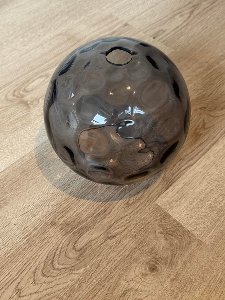 Ilaria glazen bol lamp, Huis en Inrichting, Gebruikt, Rond, Ophalen of Verzenden, Grijs