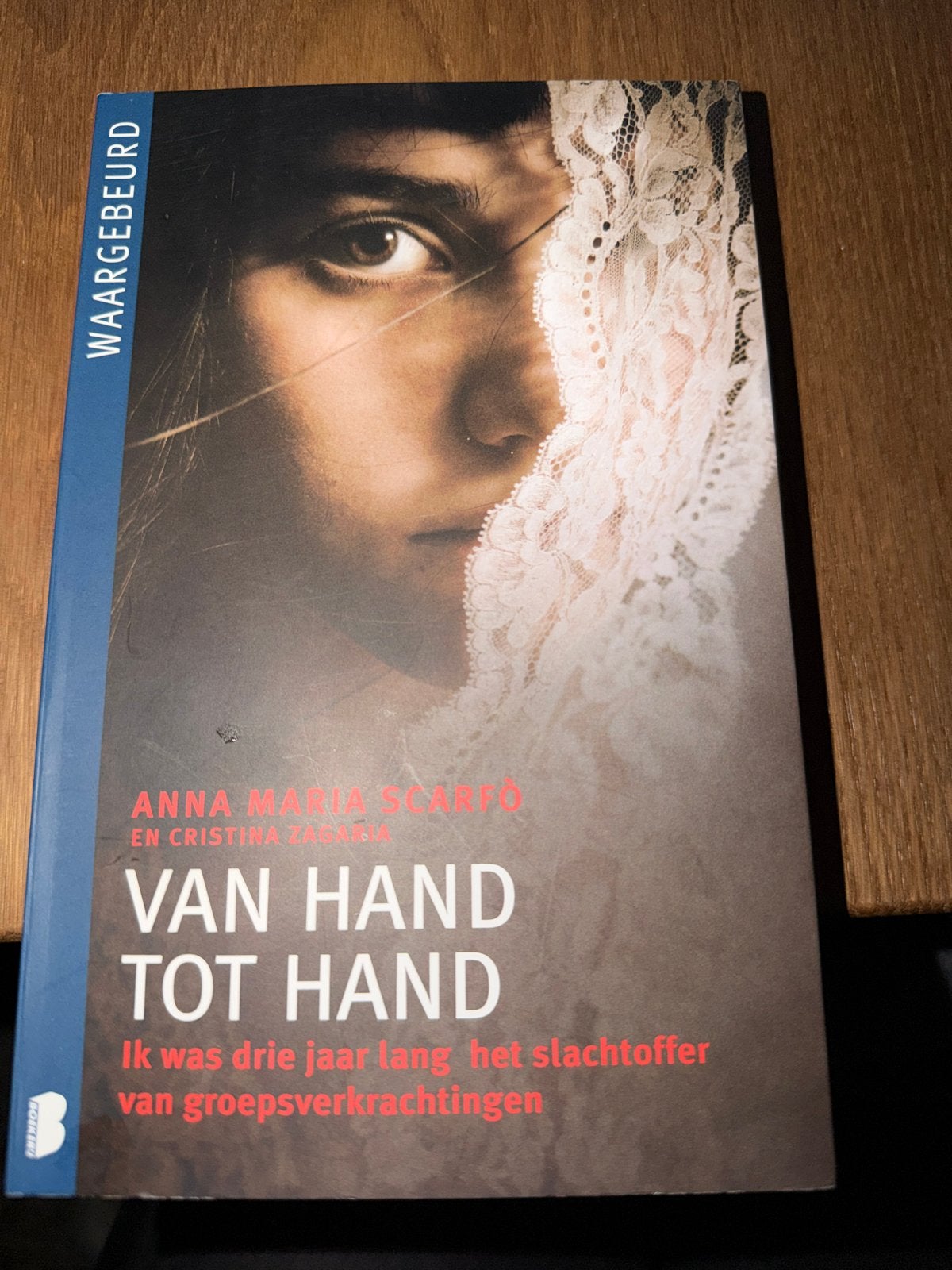 KKK.  Anna Maria Scarfò - Van hand tot hand, Ophalen of Verzenden, Zo goed als nieuw, Anna Maria Scarfò; Cristina Zagaria