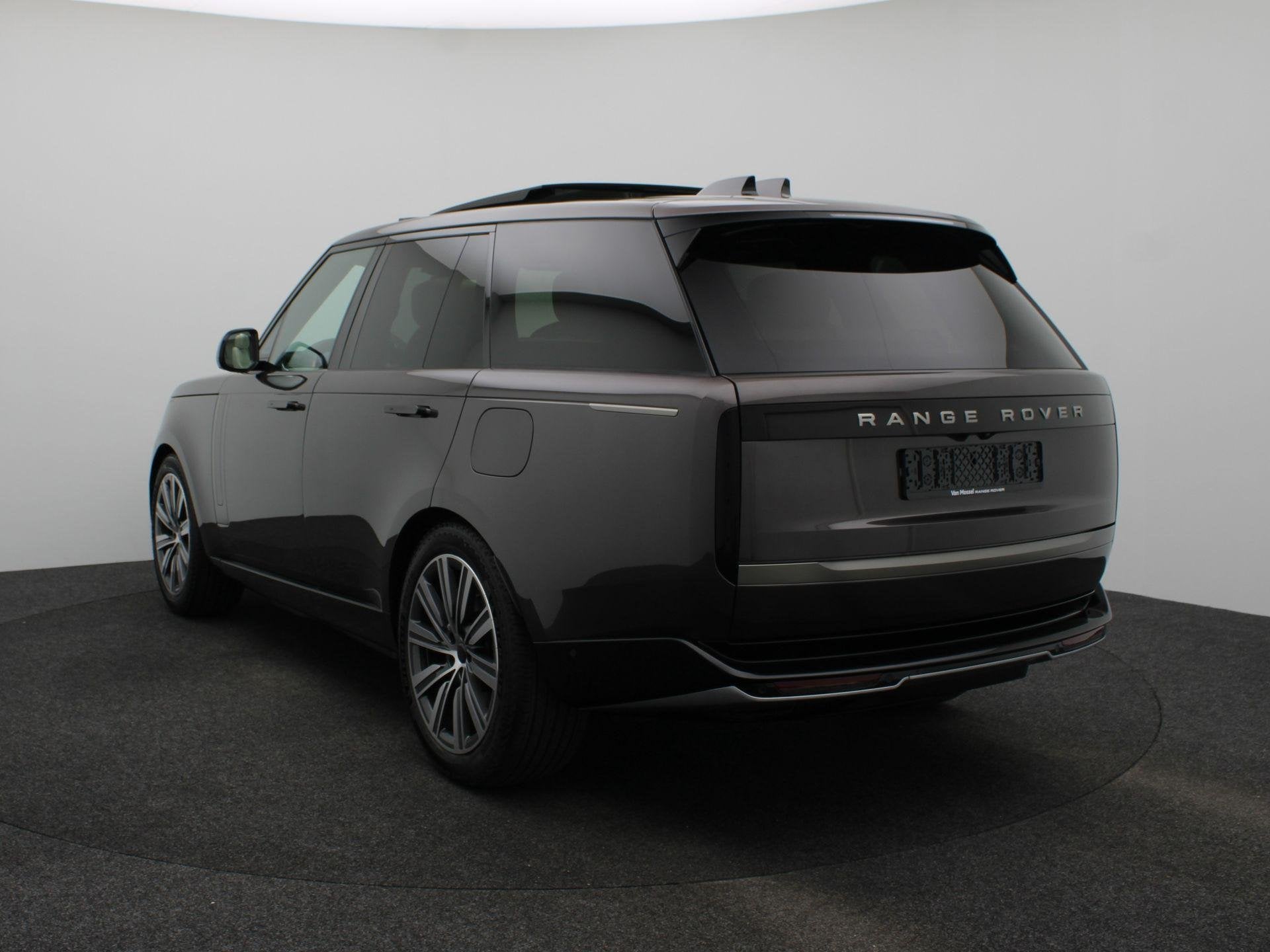 Land Rover Range Rover 3.0 P550e Autobiography PHEV, Auto's, Land Rover, Automaat, Lichtsensor, Euro 6, Bruin
