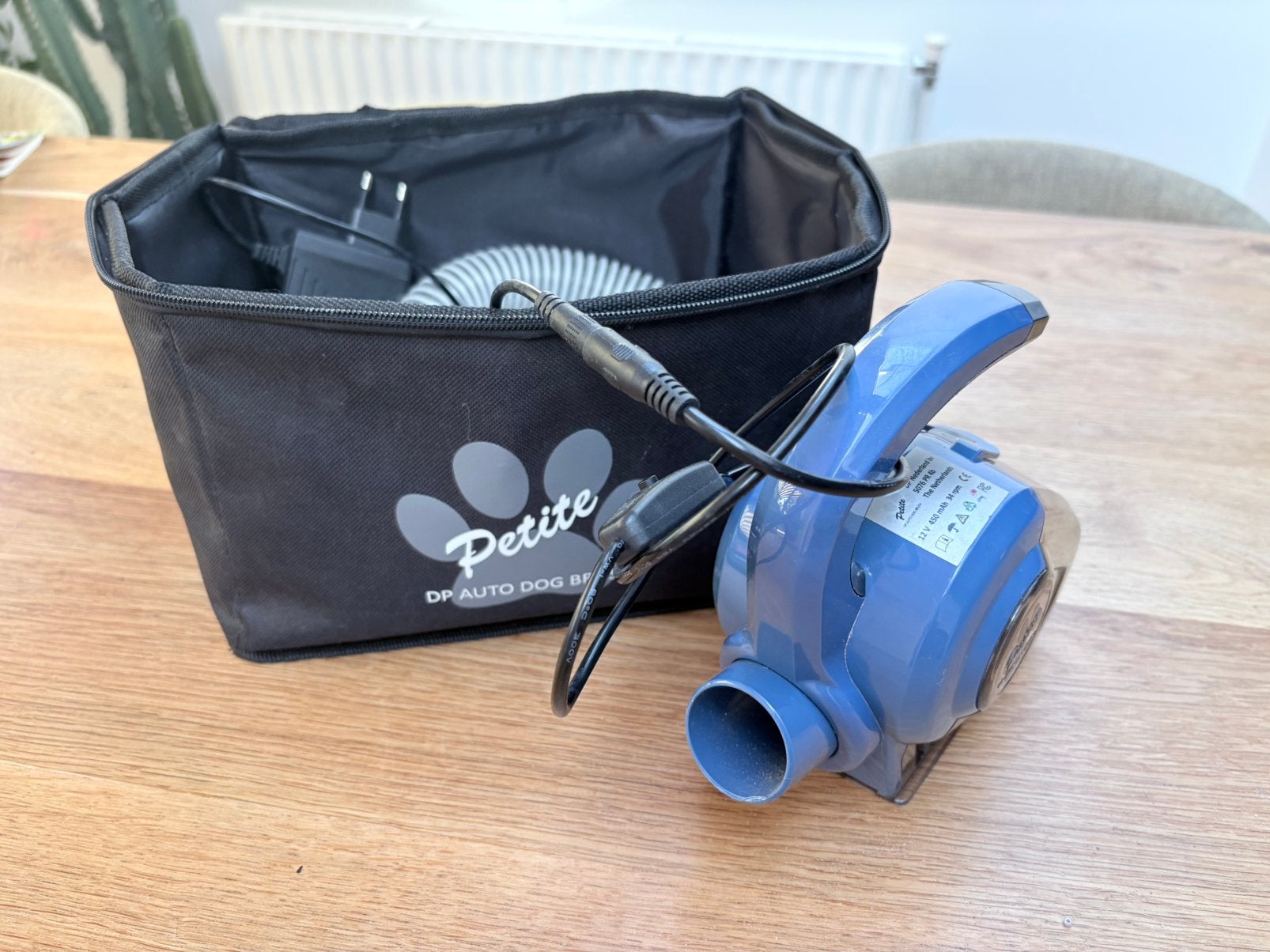 Petite DP auto dog brush, Ophalen, Zo goed als nieuw