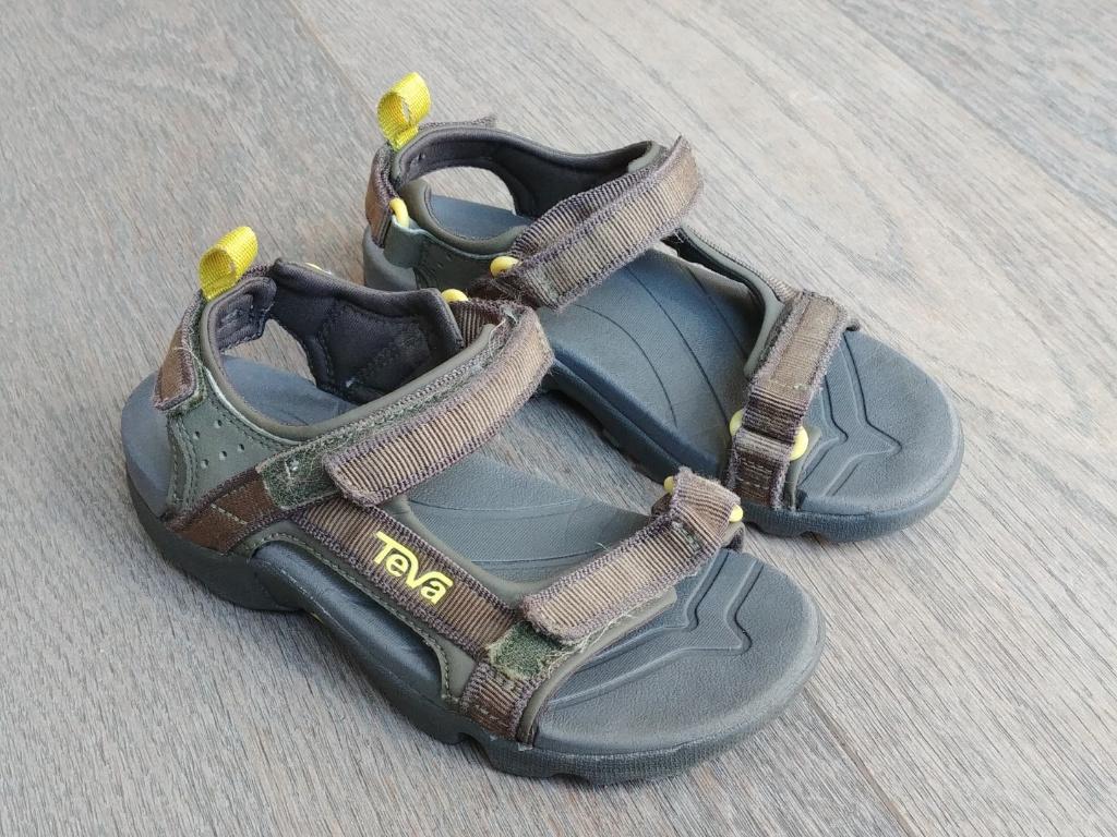Teva sandalen, maat 31, Kinderen en Baby's, Kinderkleding | Schoenen en Sokken, Ophalen, Gebruikt, Jongen of Meisje, Overige typen