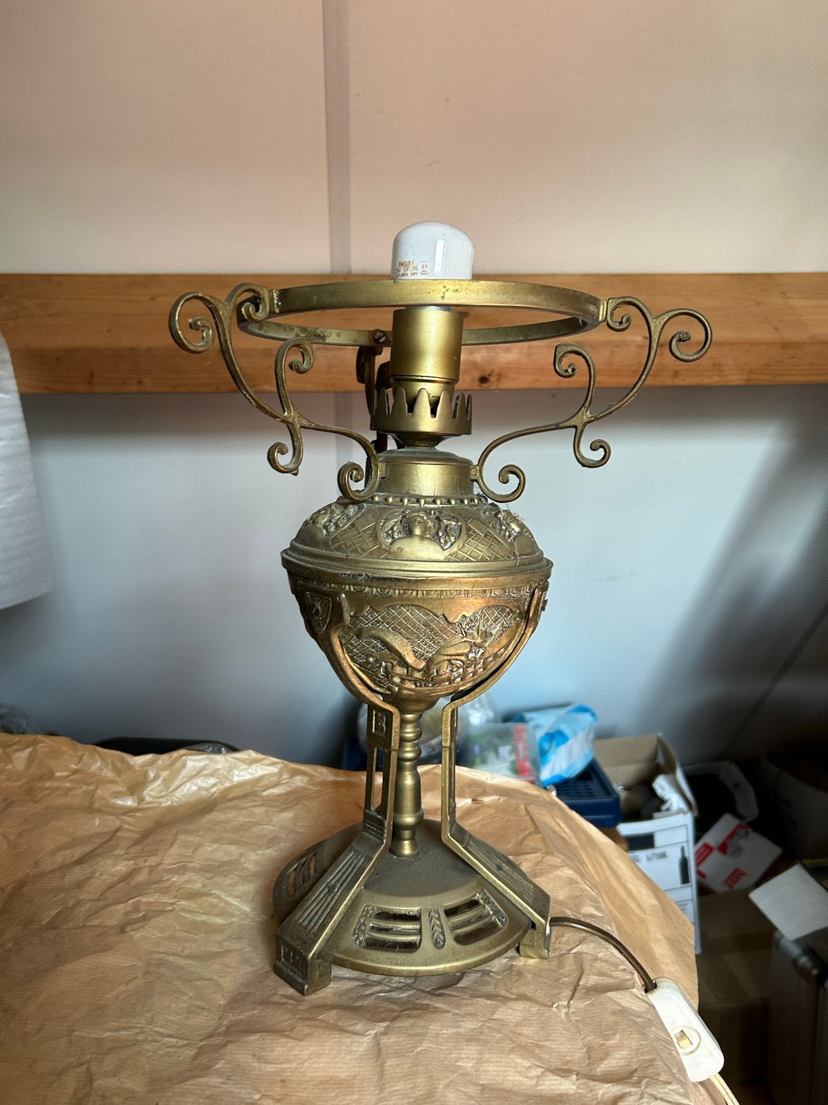 Antieke  tafellamp, Ophalen