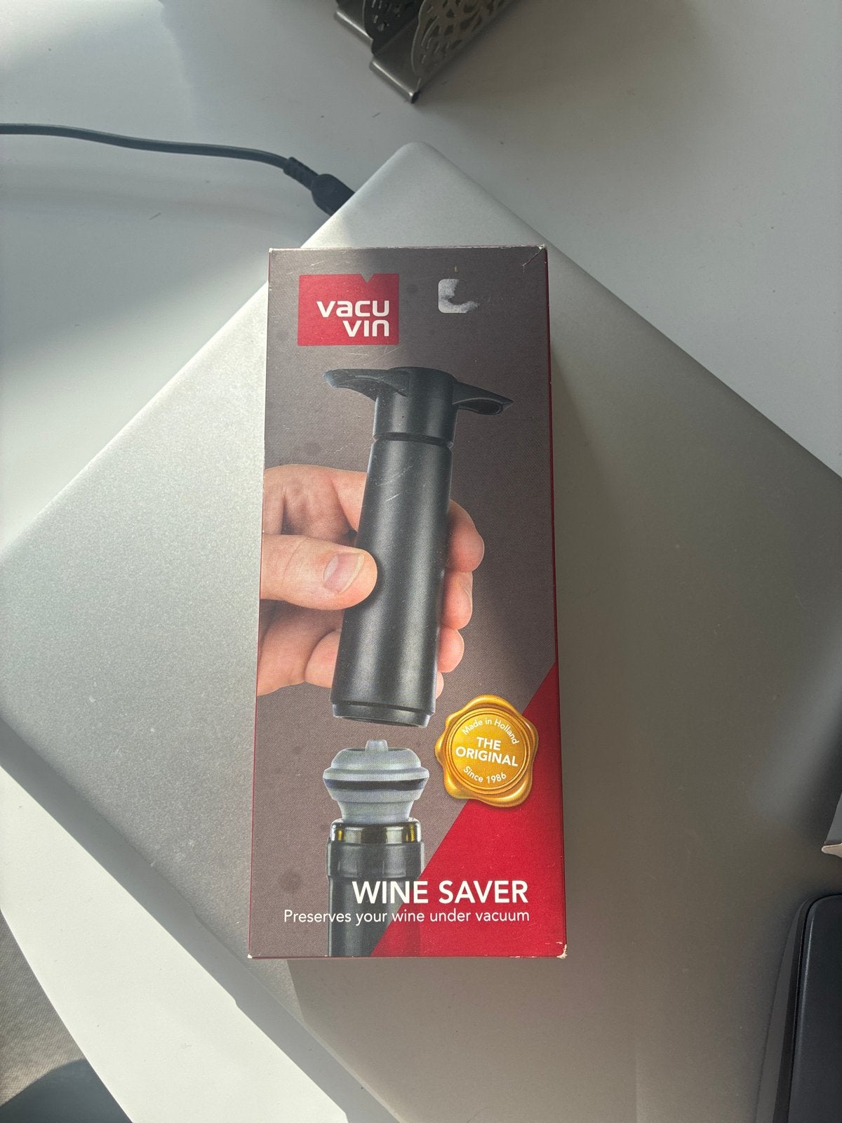 Vacu Vin Wine Saver + 2 Stoppers - Wijn vacuümpomp, Overige typen, Kunststof, Nieuw, Ophalen of Verzenden
