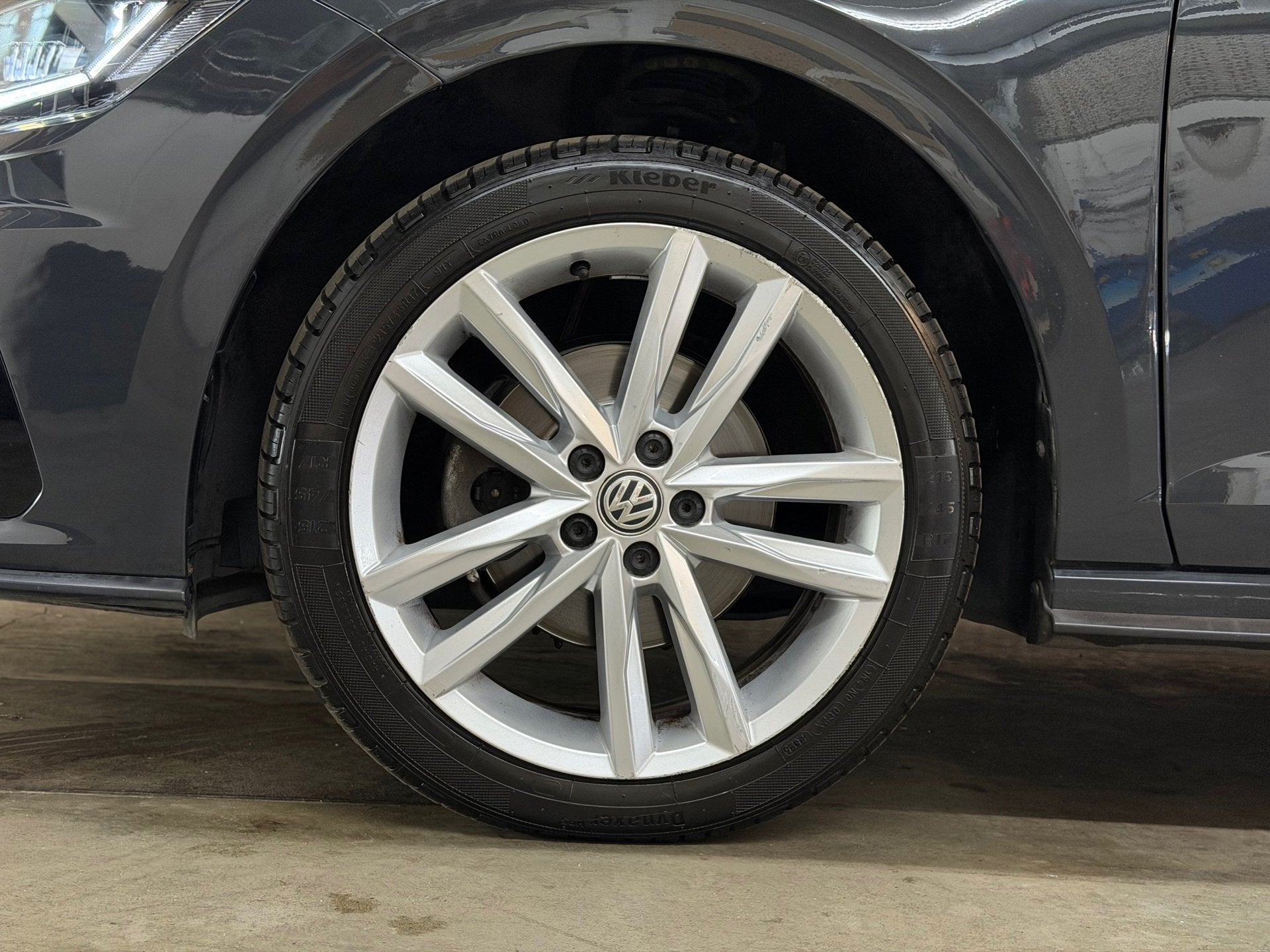 Volkswagen Polo 1.6 TDI R-Line 2018 DSG LED VIRTUAL TREKHAAK, Auto's, 1203 kg, Gebruikt, Alcantara, 1100 kg