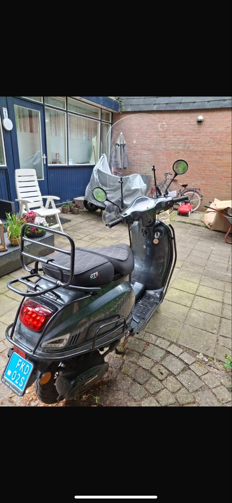 Scooter blauw kenteken, Fietsen en Brommers, Ophalen of Verzenden, Zo goed als nieuw, Benzine, Overige merken