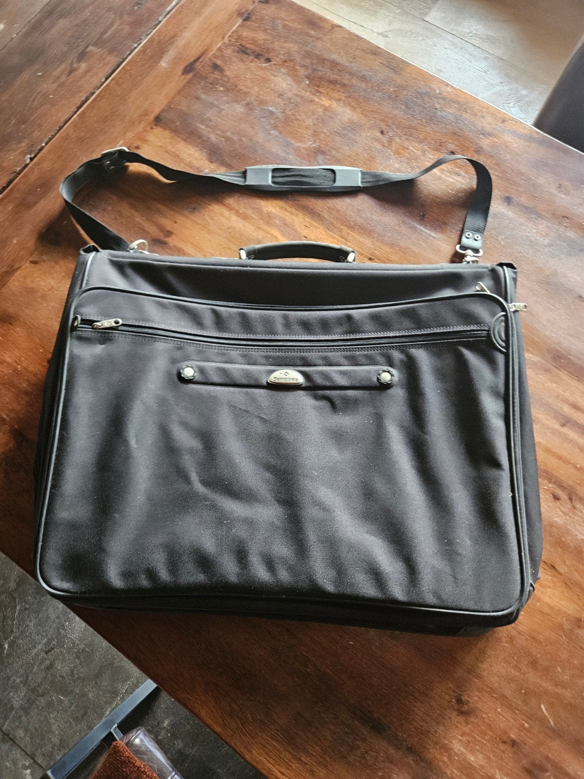Samsonite zakenreis- koffer / tas, Ophalen, Zo goed als nieuw, Hard kunststof, Minder dan 50 cm