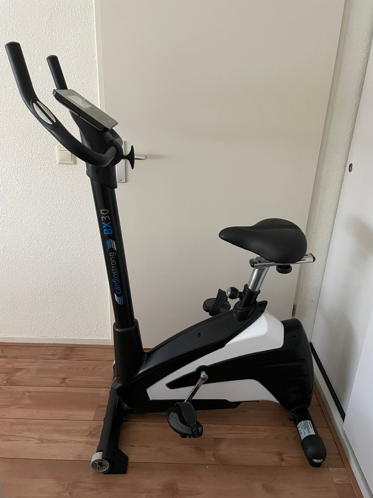 Hometrainer Cardiostrong BX30 als nieuw, Ophalen, Zo goed als nieuw