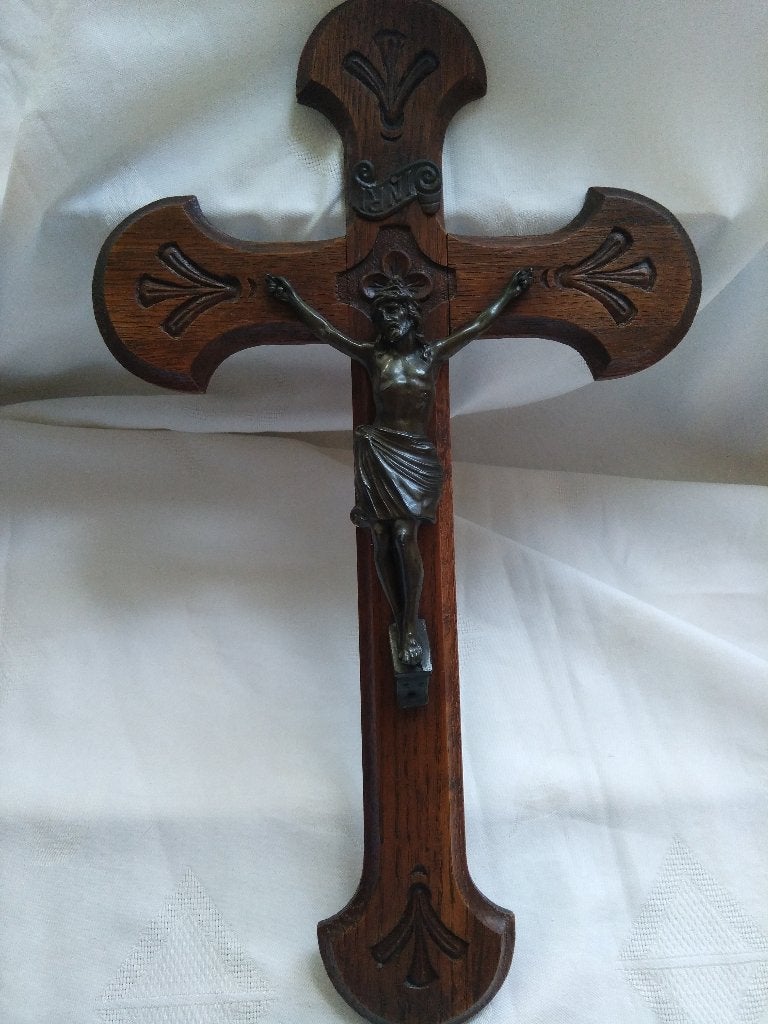 eiken KRUIS met snijwerk 44,5x 27 cm en met messing Corpus, Ophalen of Verzenden