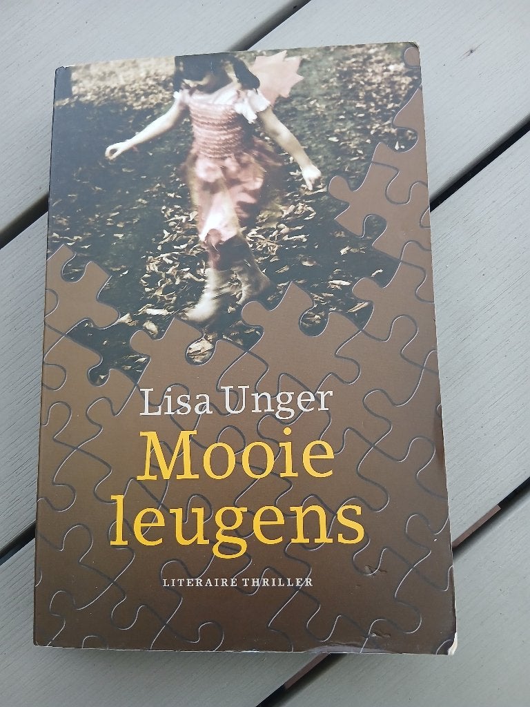 LISA UNGER Mooie leugens, Ophalen of Verzenden, Gelezen, Lisa Unger