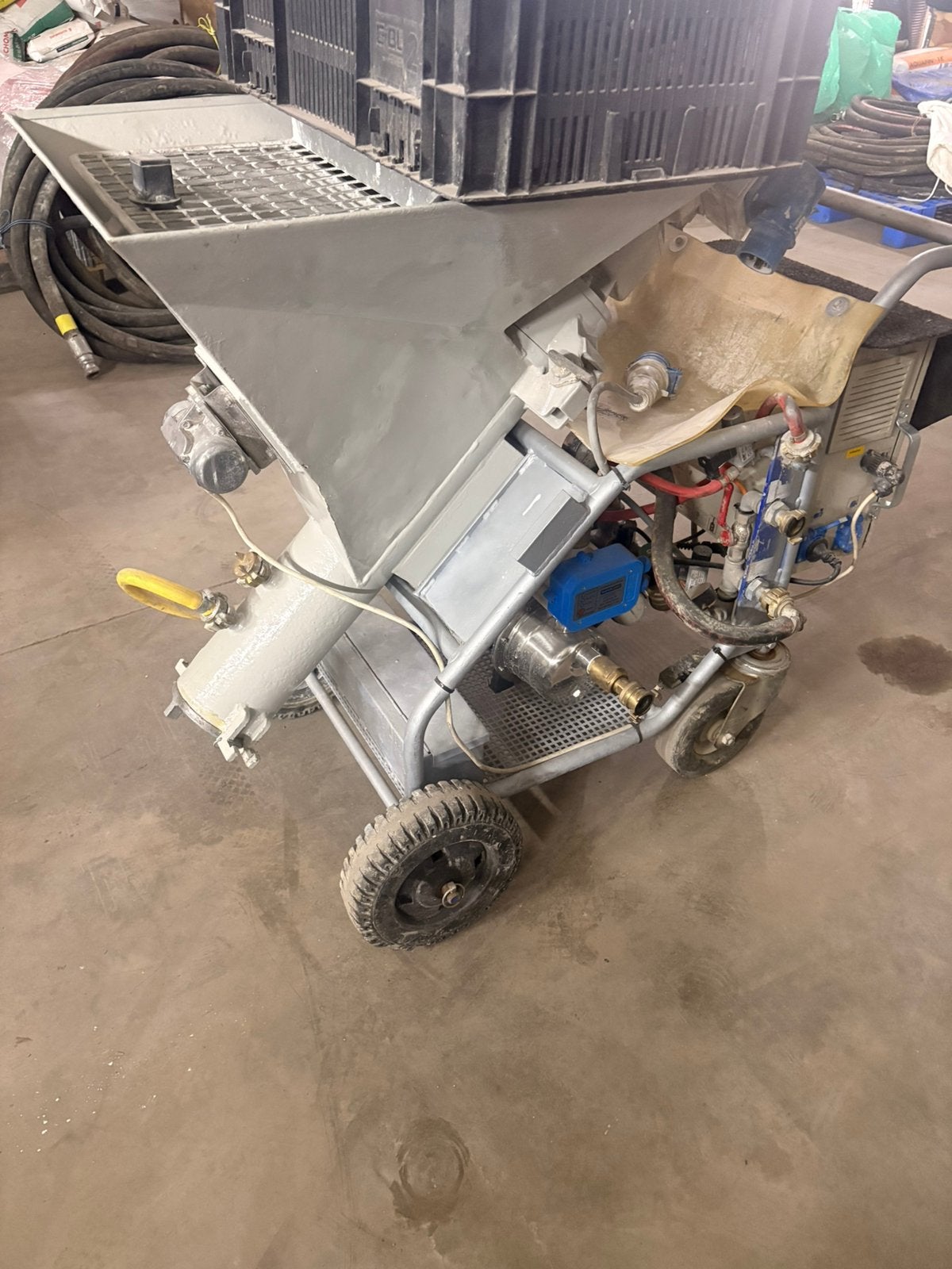 M-tec monomix Egalinepomp 230v, Ophalen, Gebruikt