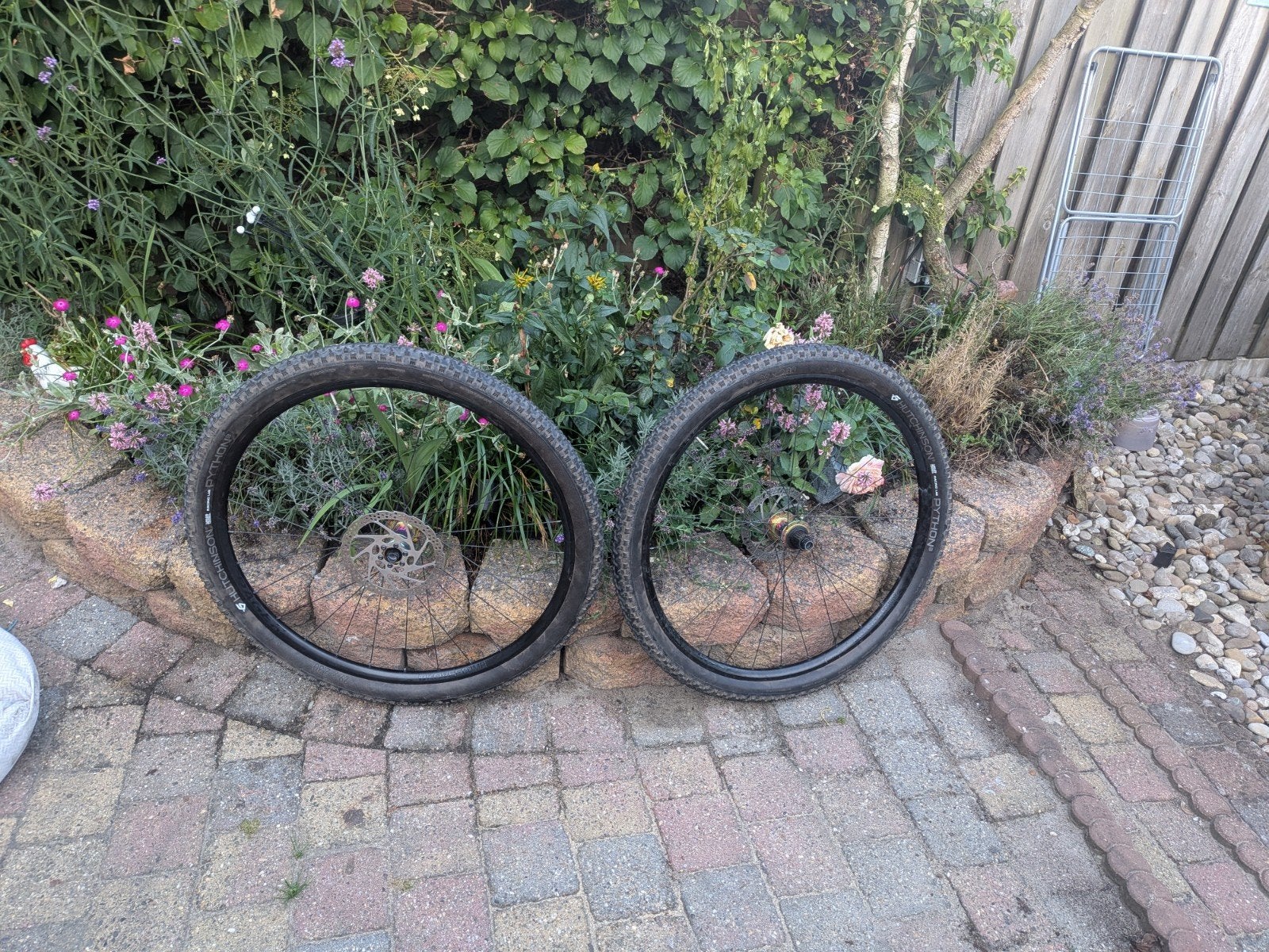 Bontrager MTB Wielset 29 inch  met Hutchinson Python banden, Fietsen en Brommers, Fietsonderdelen, Wiel, Gebruikt, Ophalen of Verzenden