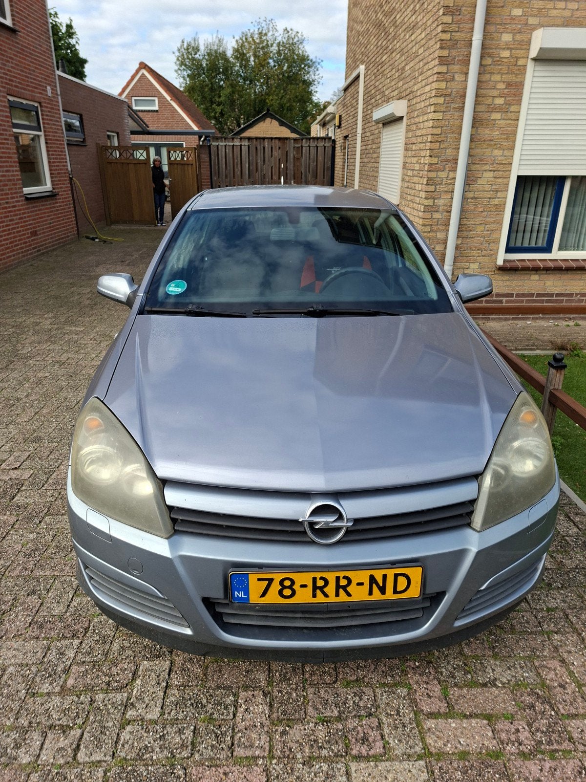 Opel Astra 1.4 16V 5D 2005 210.450km trekhaak apk 15-4-2027, Voorwielaandrijving, 4 cilinders, 49 €/maand, Handgeschakeld
