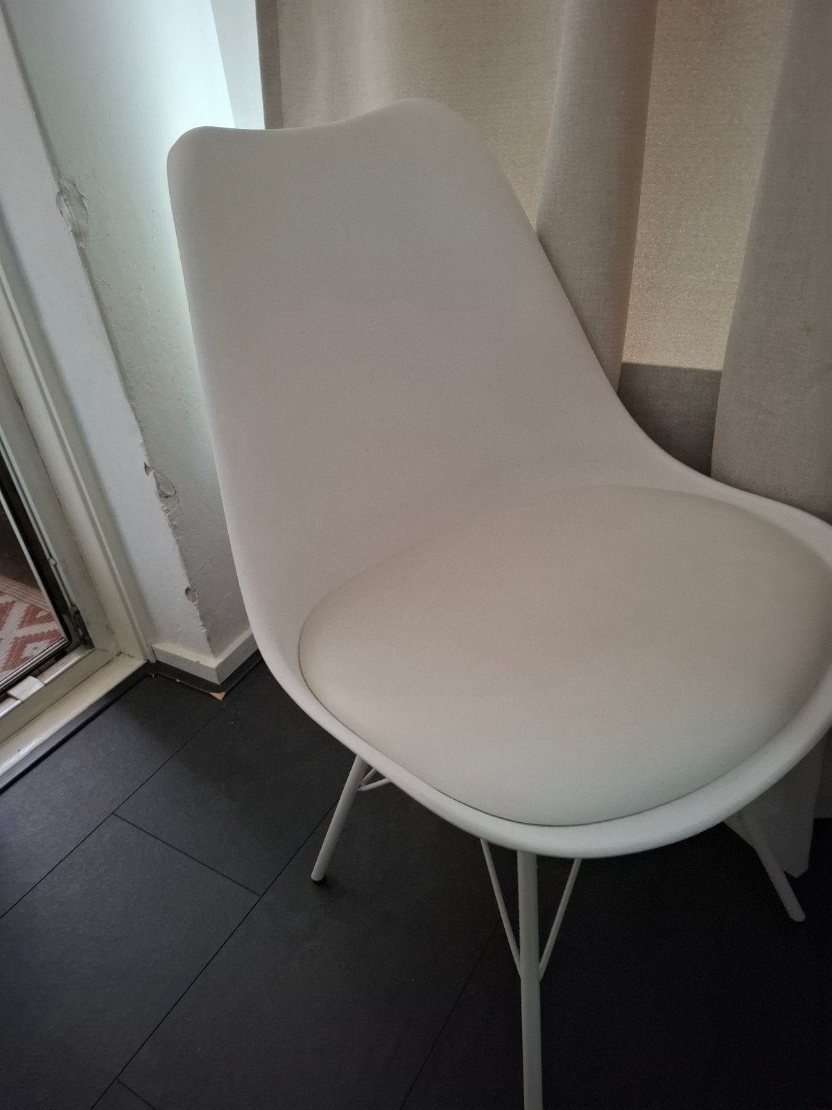 Gratis witte stoelen 4 stuks, Huis en Inrichting, Stoelen, Ophalen, Gebruikt, Wit