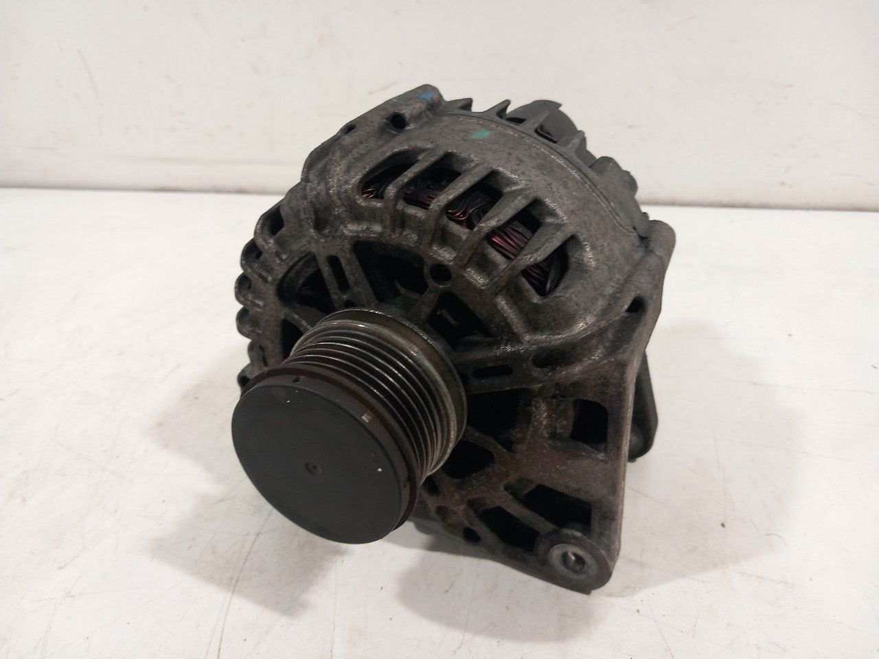 Dynamo Renault Clio, Onderdelen@venauto.nl, Van der Ven Autorecycling B.V., Gebruikt, Ettenseweg 76, 4706 PB Roosendaal, The Netherlands