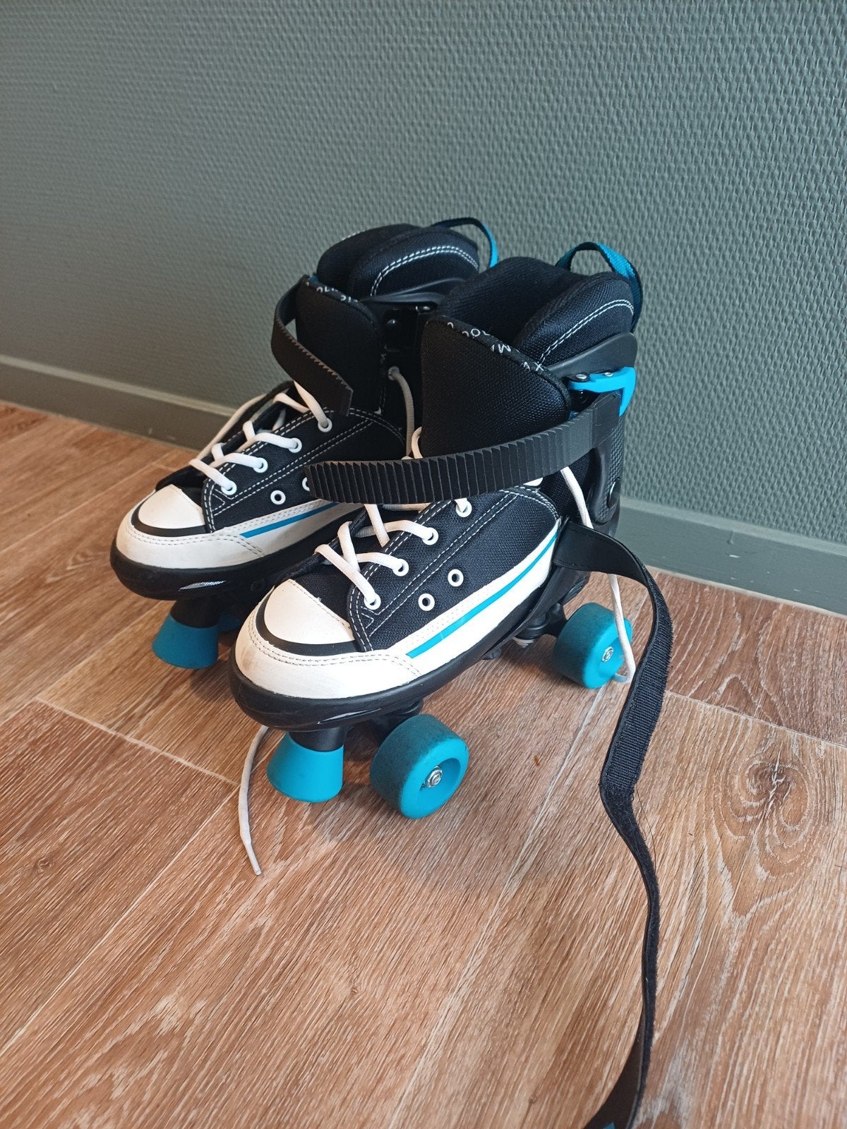 Rolschaatsen, Ophalen, Zo goed als nieuw, Elektrisch, Overige merken