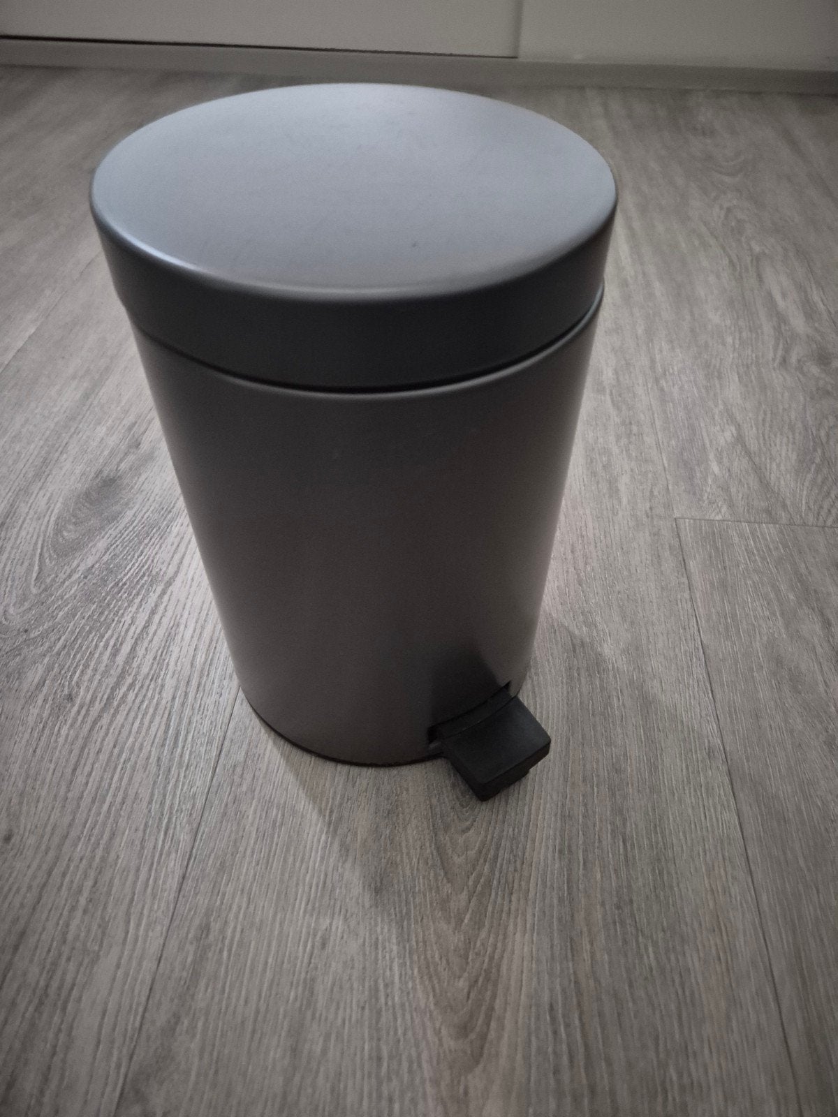 Brabantia Pedaalemmer 3 Liter - Mat Grijs, Huis en Inrichting, Gebruikt, Met pedaal, Ophalen of Verzenden, Minder dan 10 liter