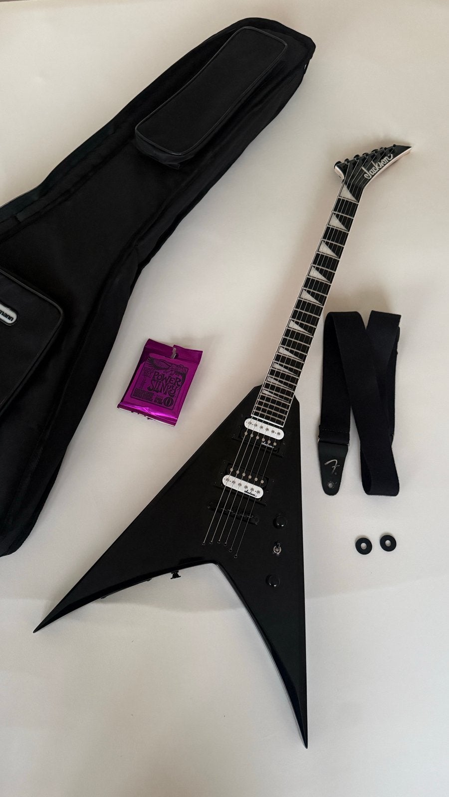 Jackson Megadeth King V JS32T met accessories, Muziek en Instrumenten, Ophalen, Zo goed als nieuw, Solid body, Overige merken