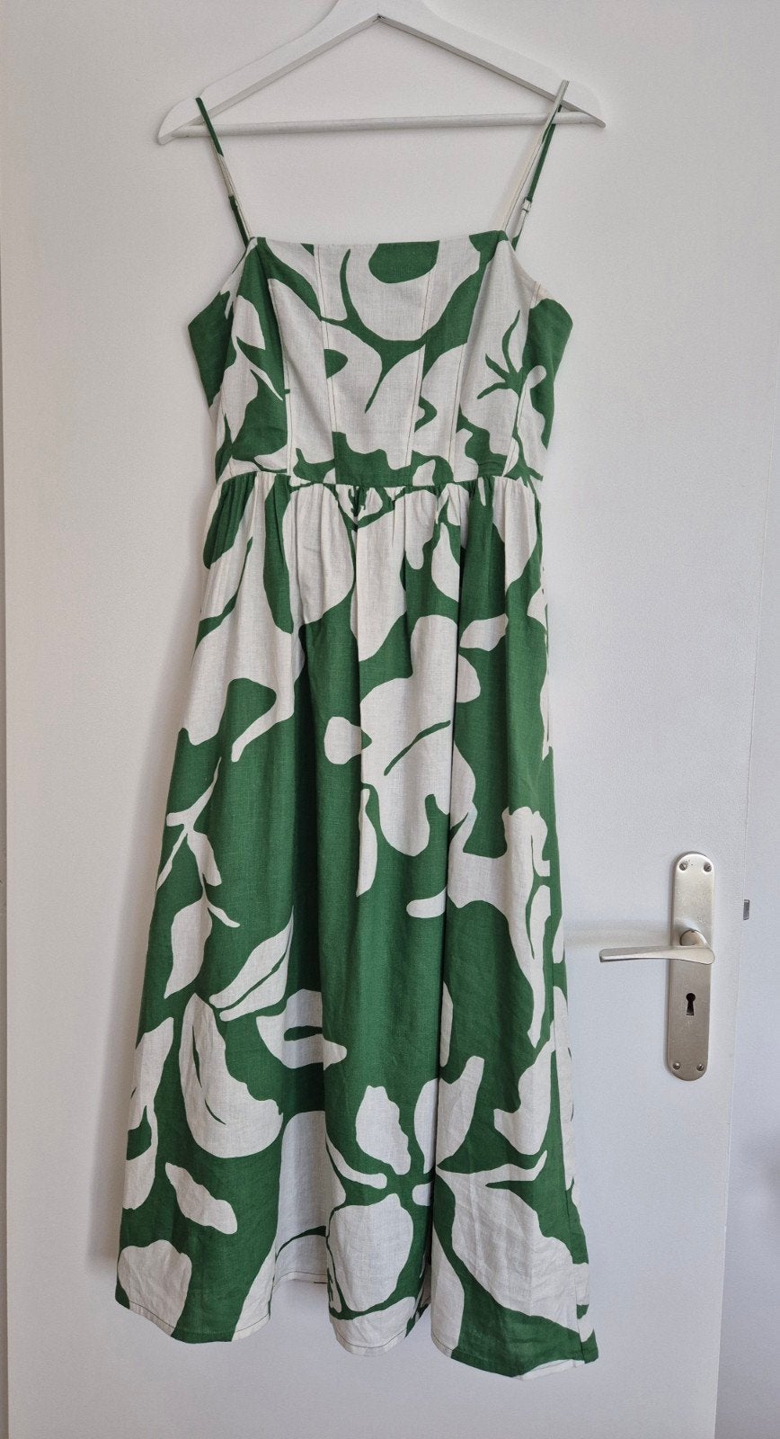 Midi jurk met linnen groen beige, Kleding | Dames, Jurken, H&M, Ophalen of Verzenden, Zo goed als nieuw, Maat 36 (S)
