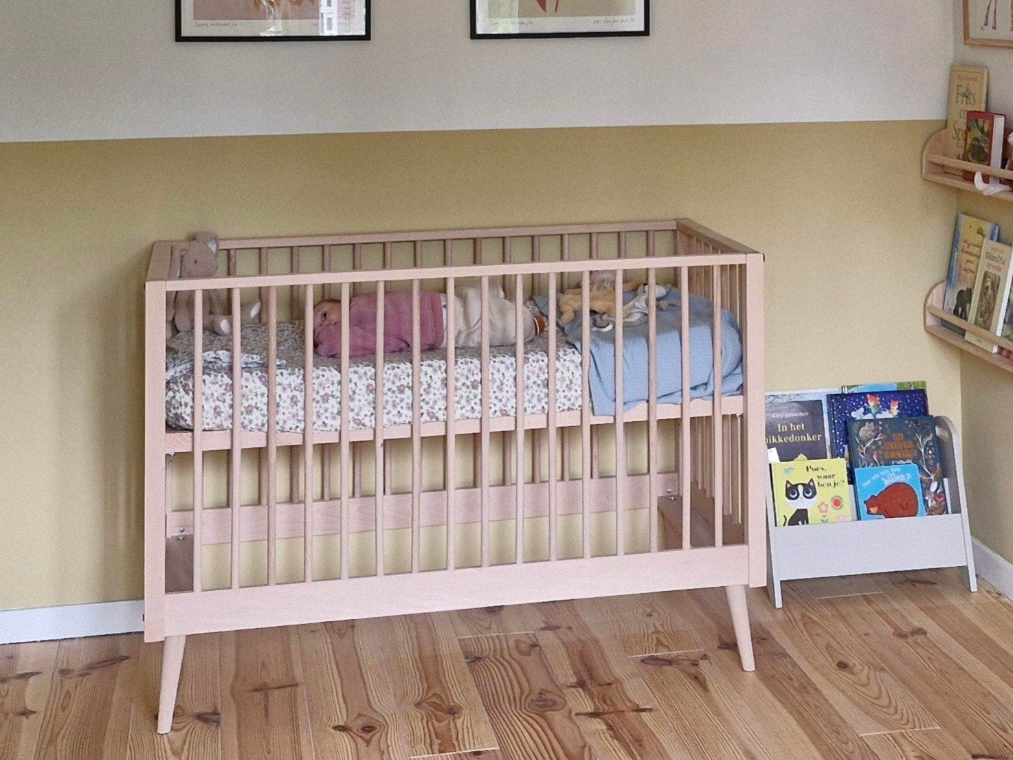 Europe Baby Evy Bed Naturel 60x120 cm incl. matras+beschermr, Ophalen, Zo goed als nieuw, Minder dan 140 cm, Matras